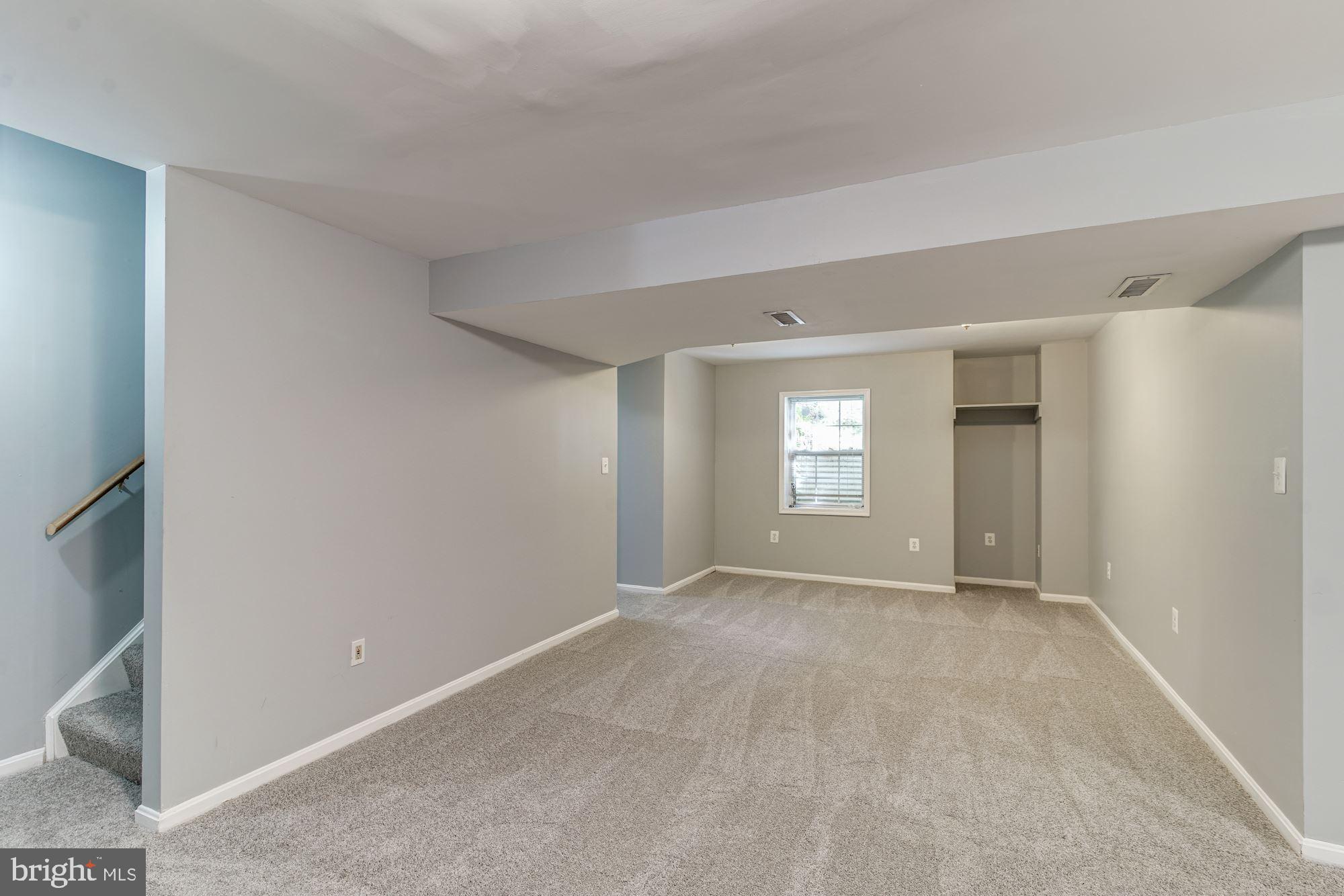 KINGSTOWNE - Residential Lease