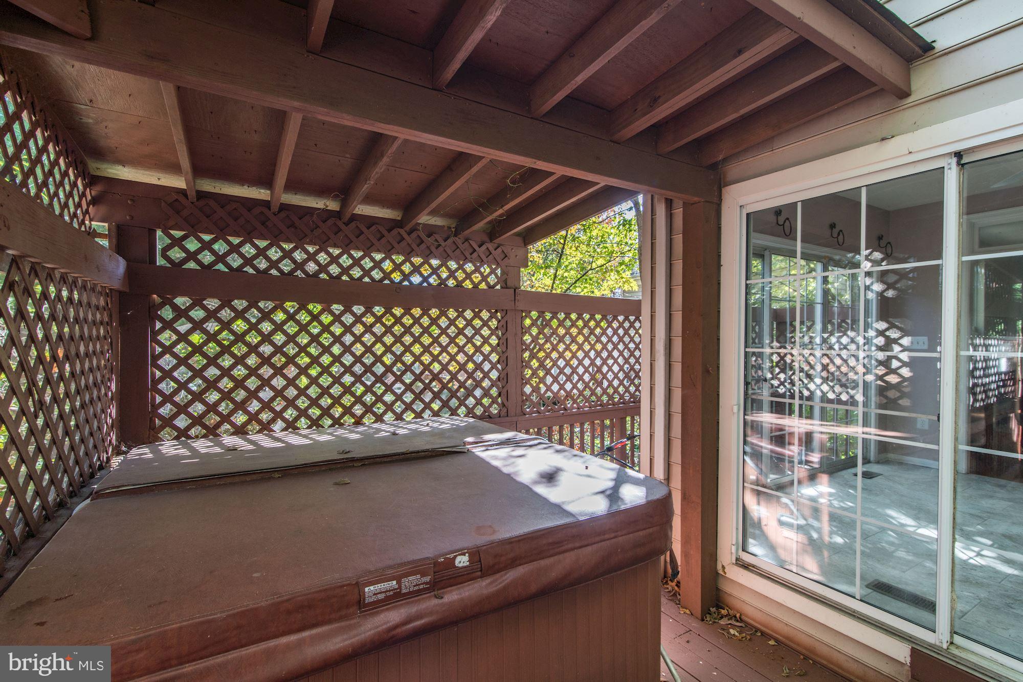 KINGSTOWNE - Residential Lease