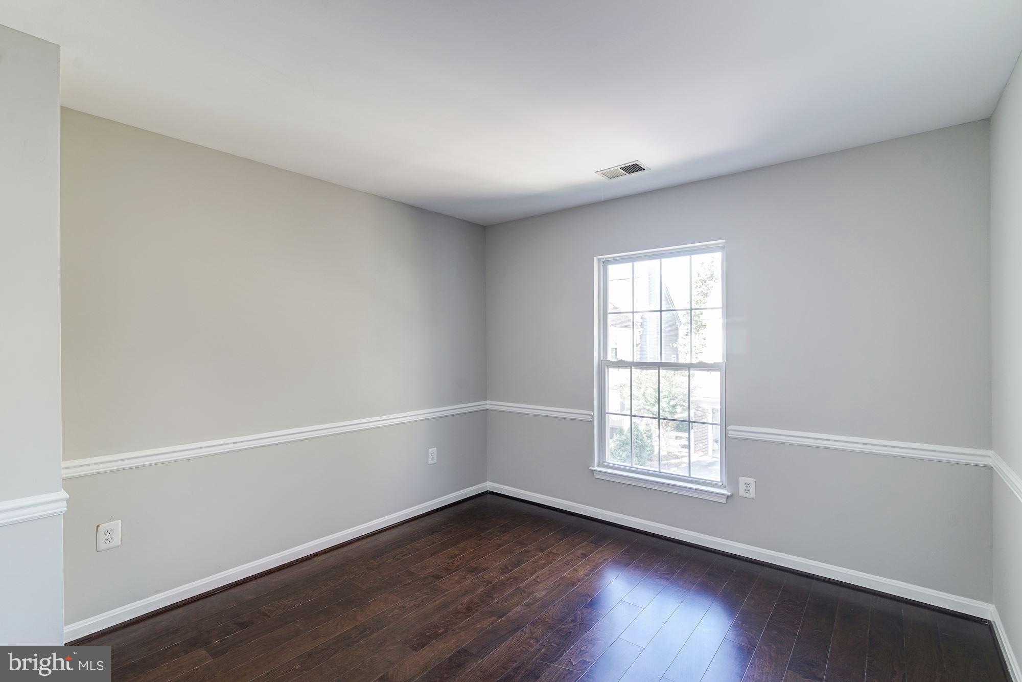 KINGSTOWNE - Residential Lease