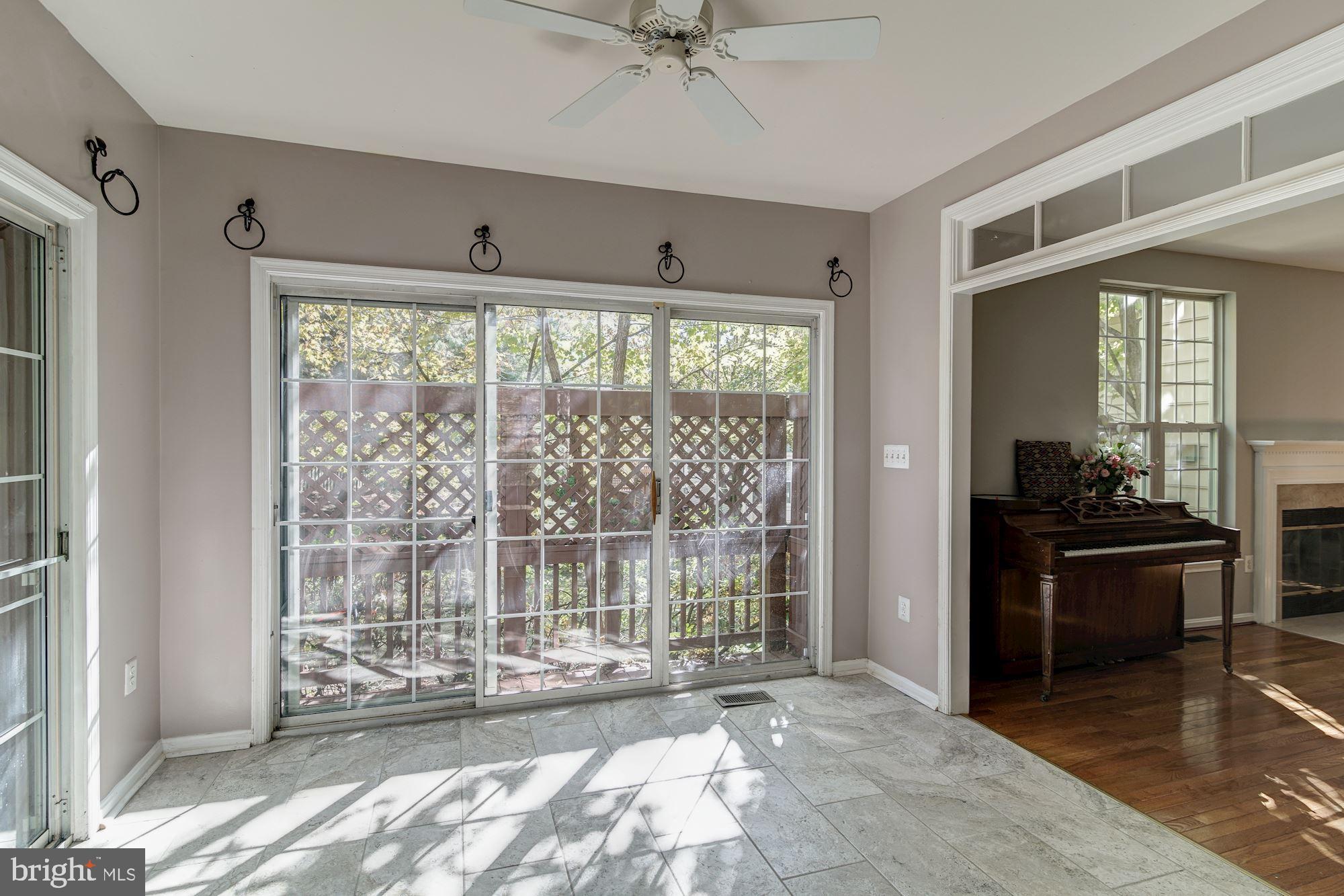 KINGSTOWNE - Residential Lease