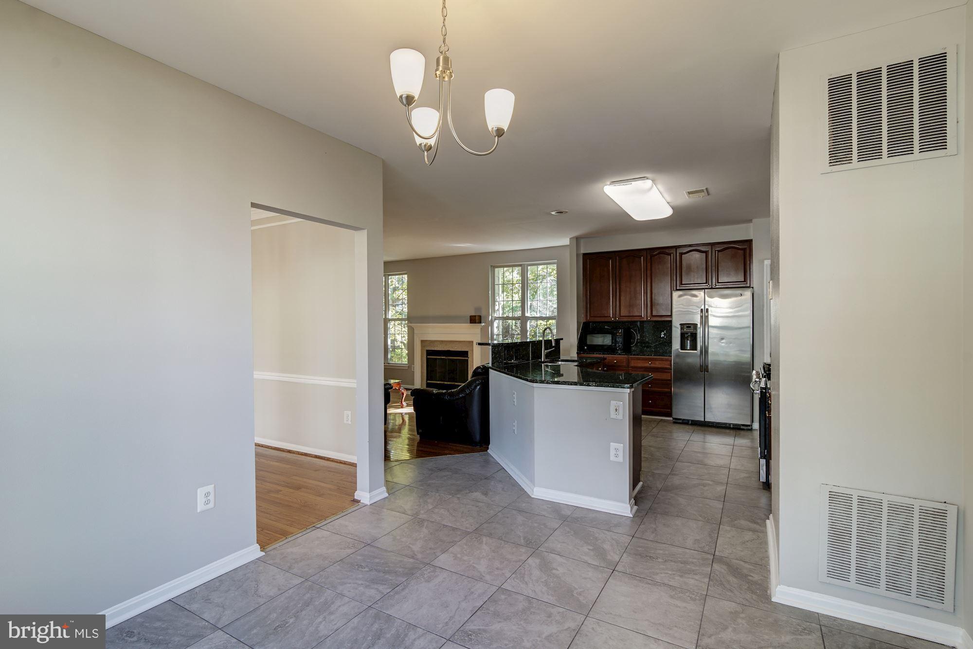 KINGSTOWNE - Residential Lease