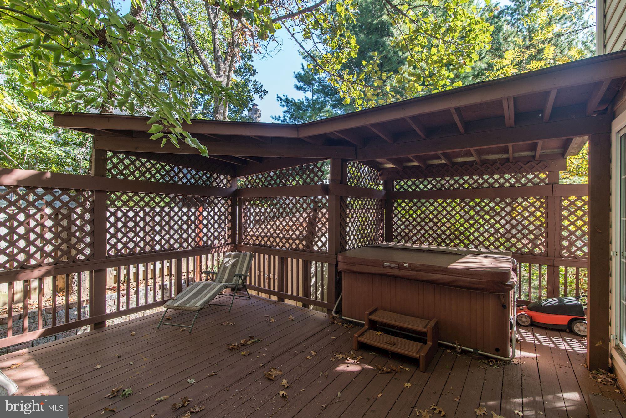 KINGSTOWNE - Residential Lease