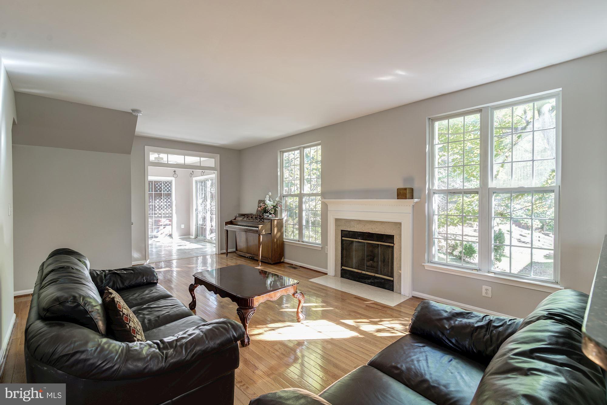 KINGSTOWNE - Residential Lease