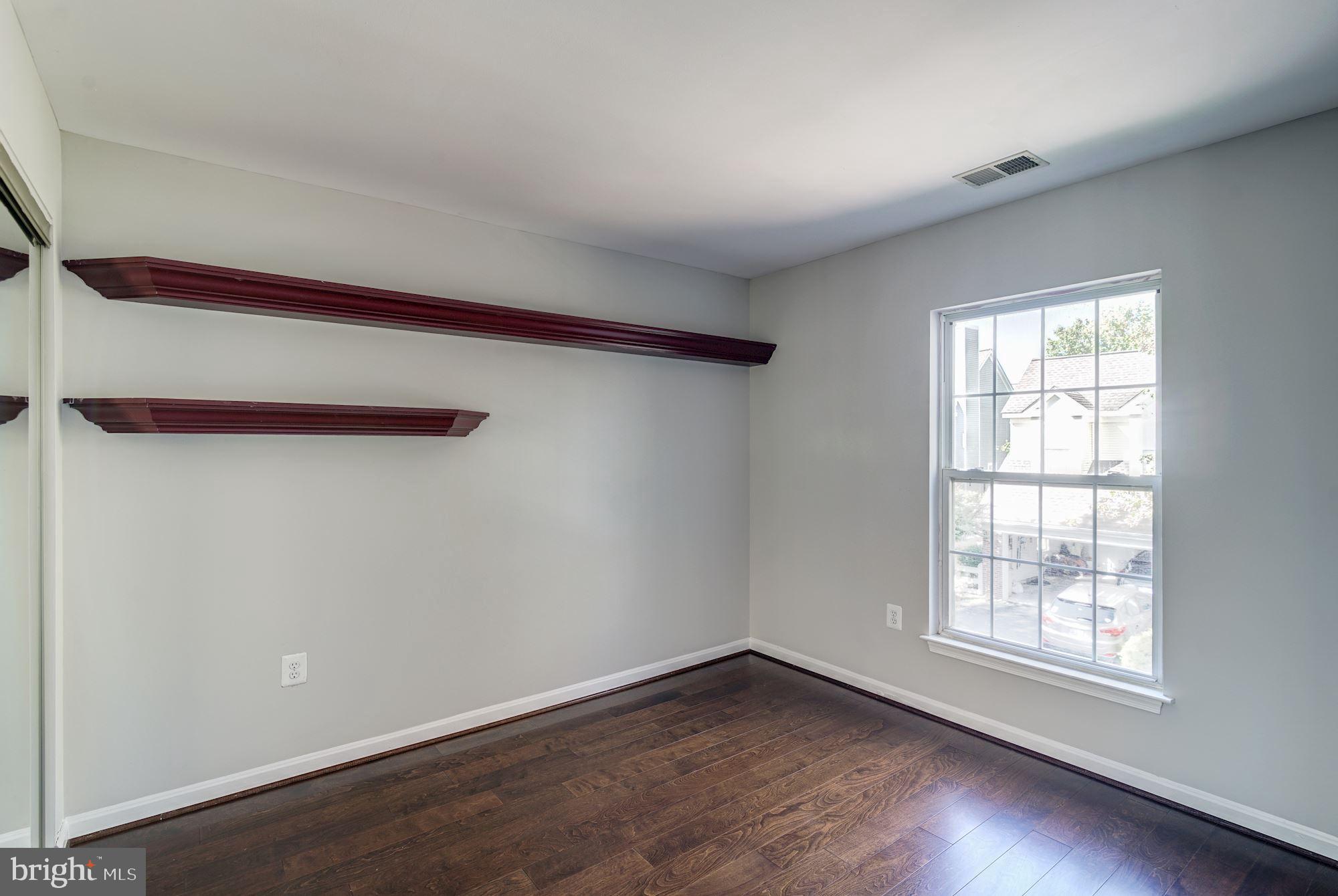 KINGSTOWNE - Residential Lease