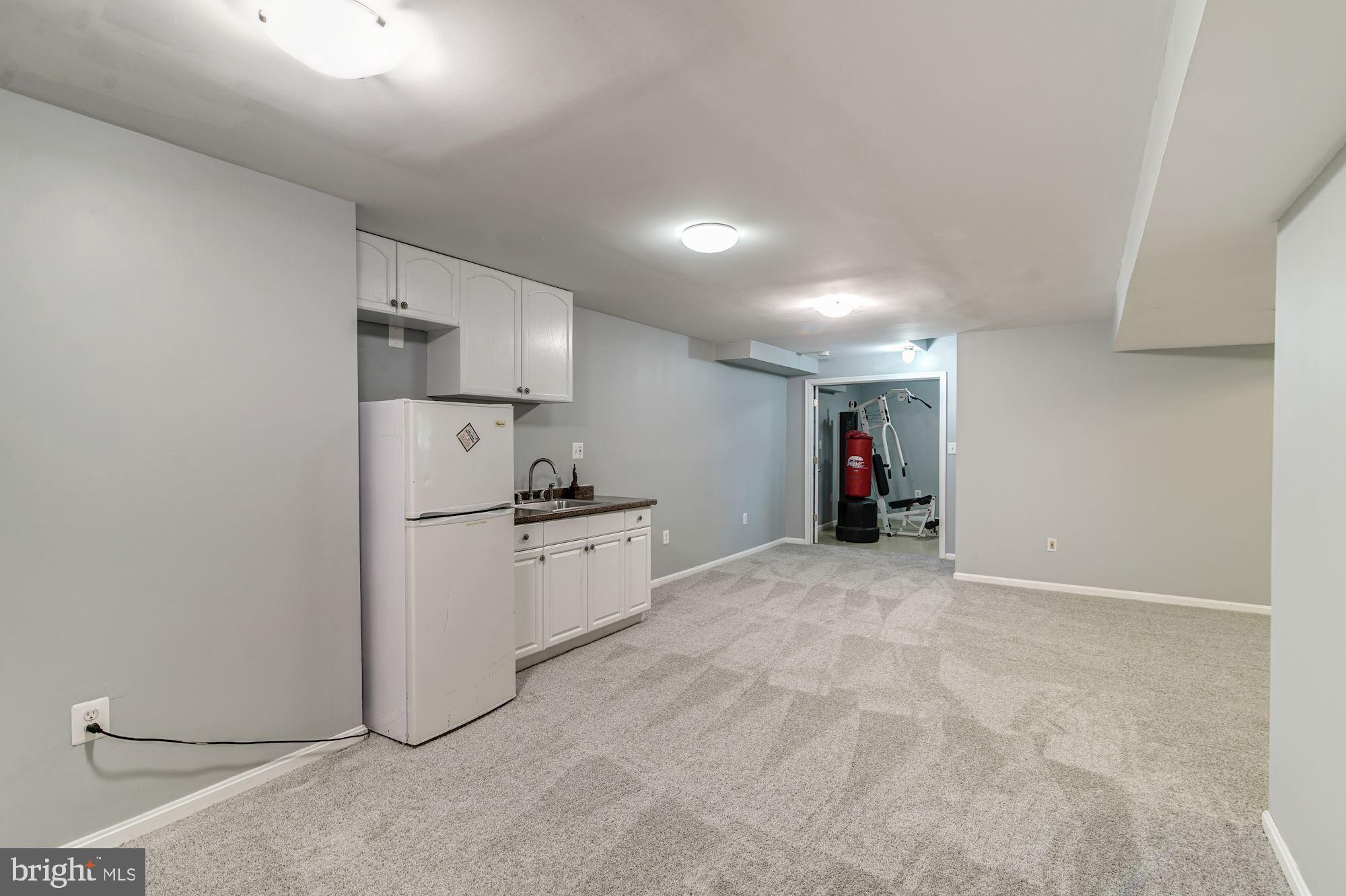 KINGSTOWNE - Residential Lease