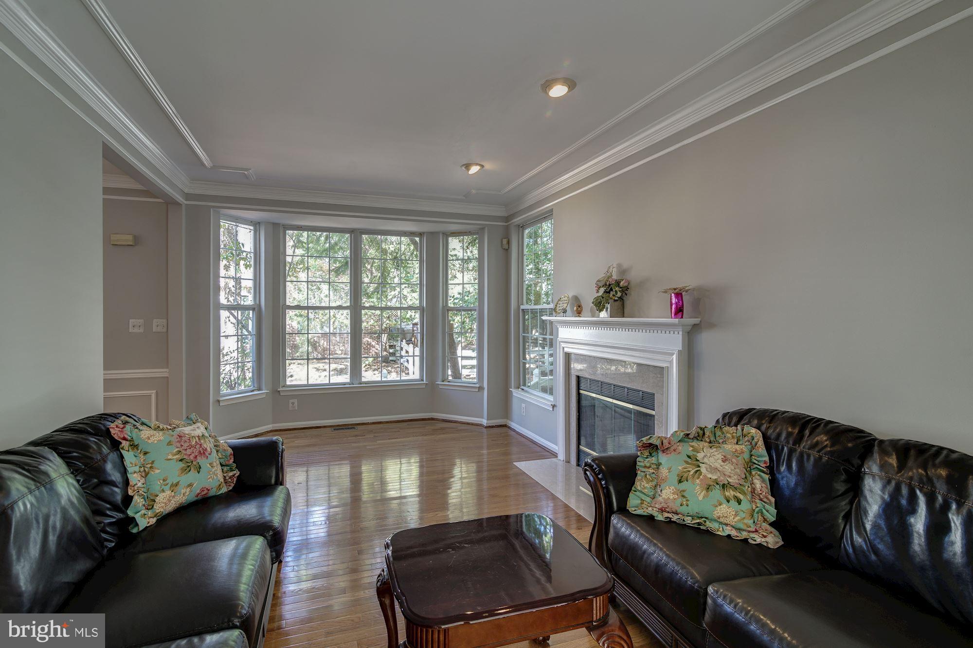 KINGSTOWNE - Residential Lease