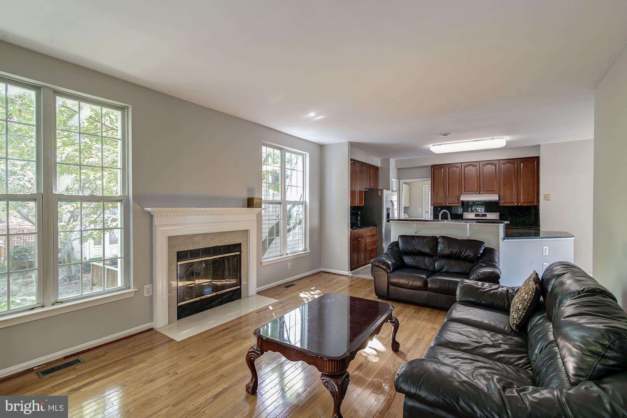 KINGSTOWNE - Residential Lease