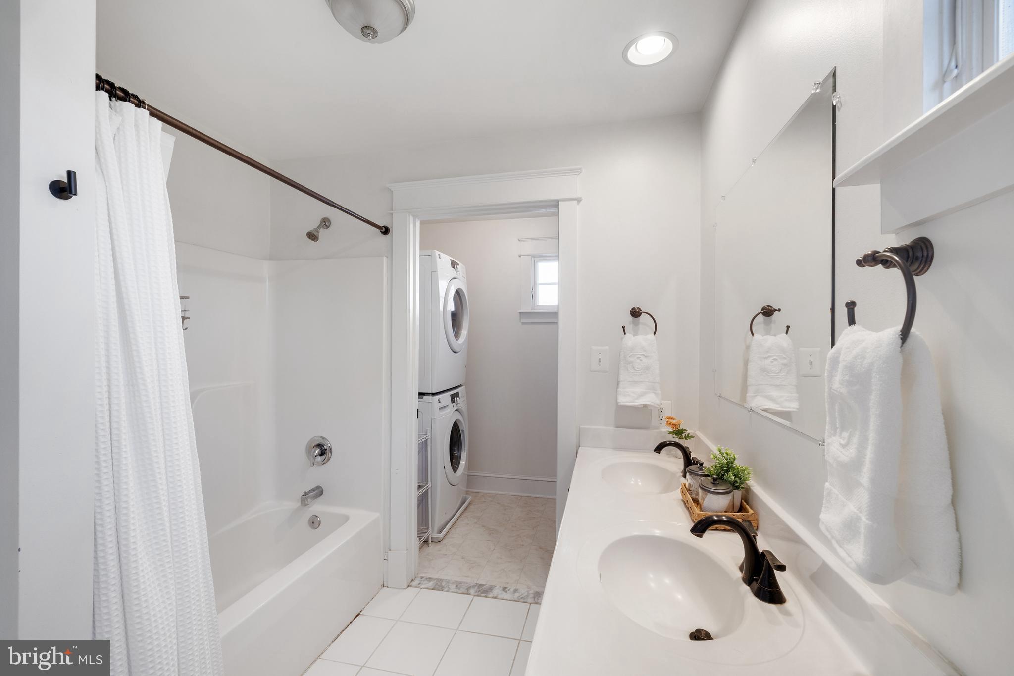 HOMEWOOD - Residential