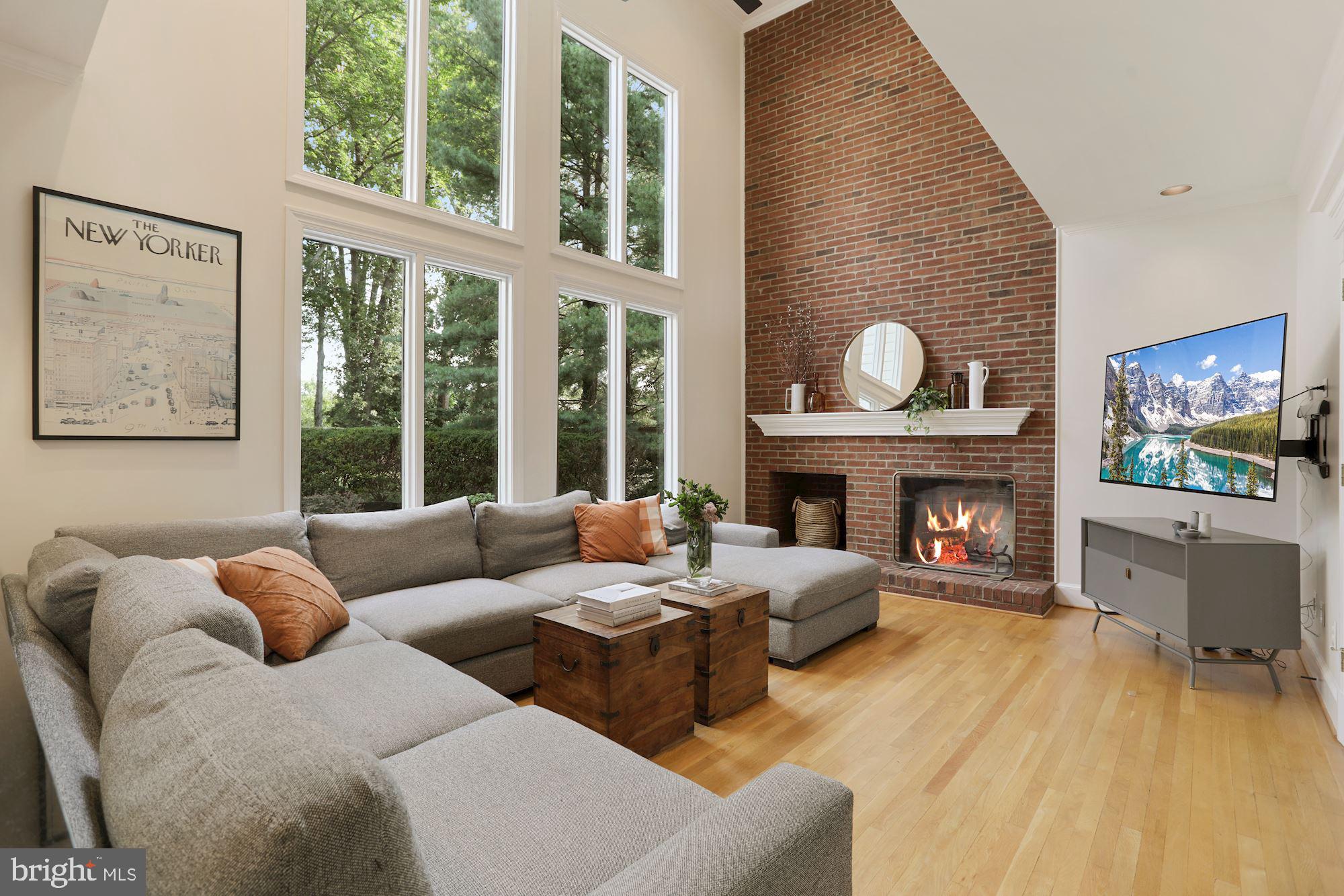 SPRINGWOOD OF MCLEAN - Residential