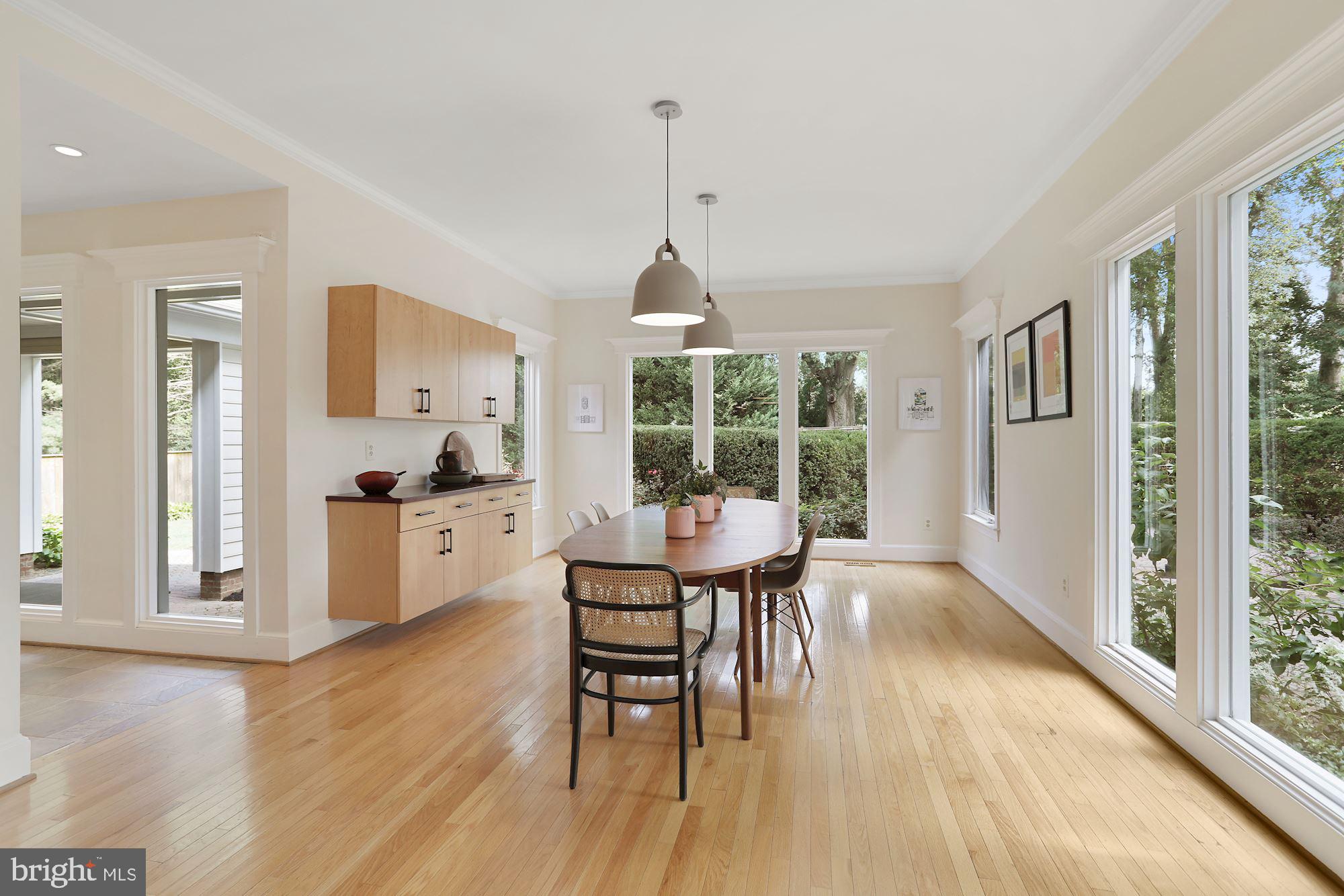 SPRINGWOOD OF MCLEAN - Residential