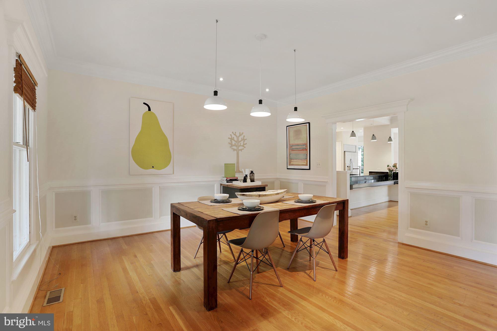 SPRINGWOOD OF MCLEAN - Residential