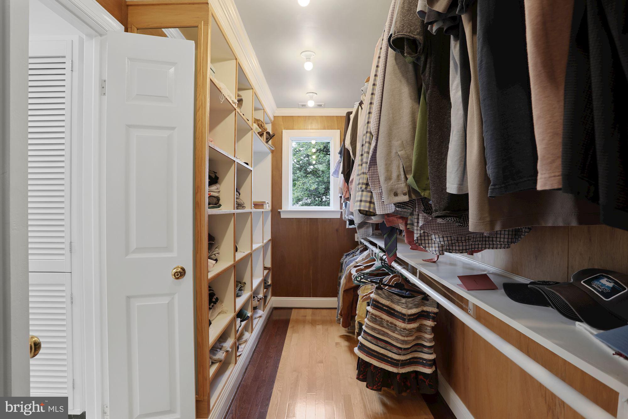 SPRINGWOOD OF MCLEAN - Residential