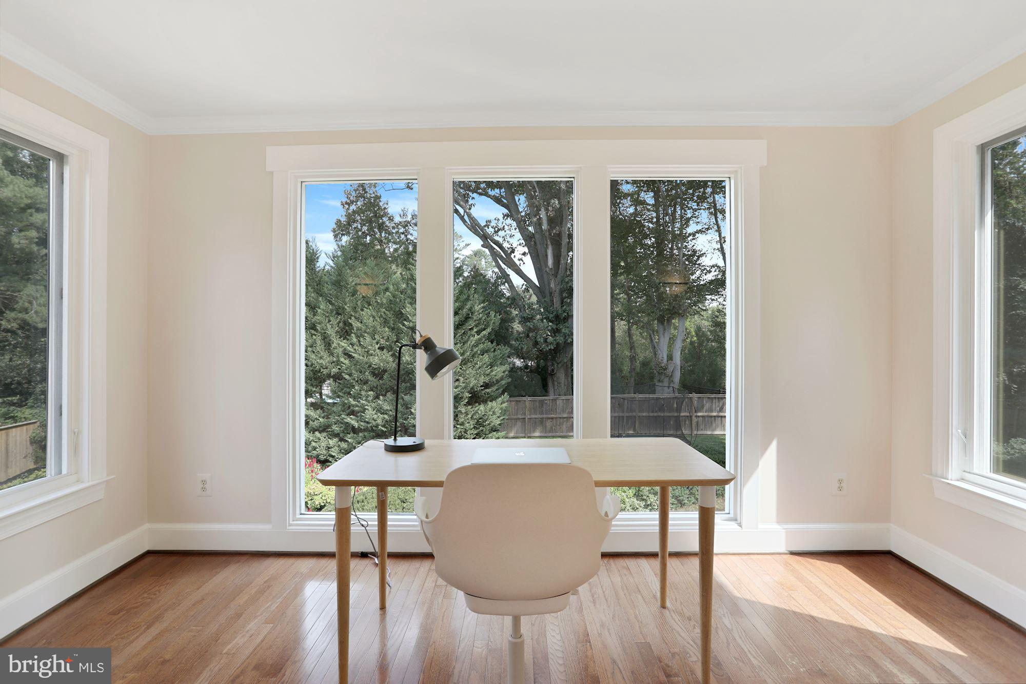 SPRINGWOOD OF MCLEAN - Residential