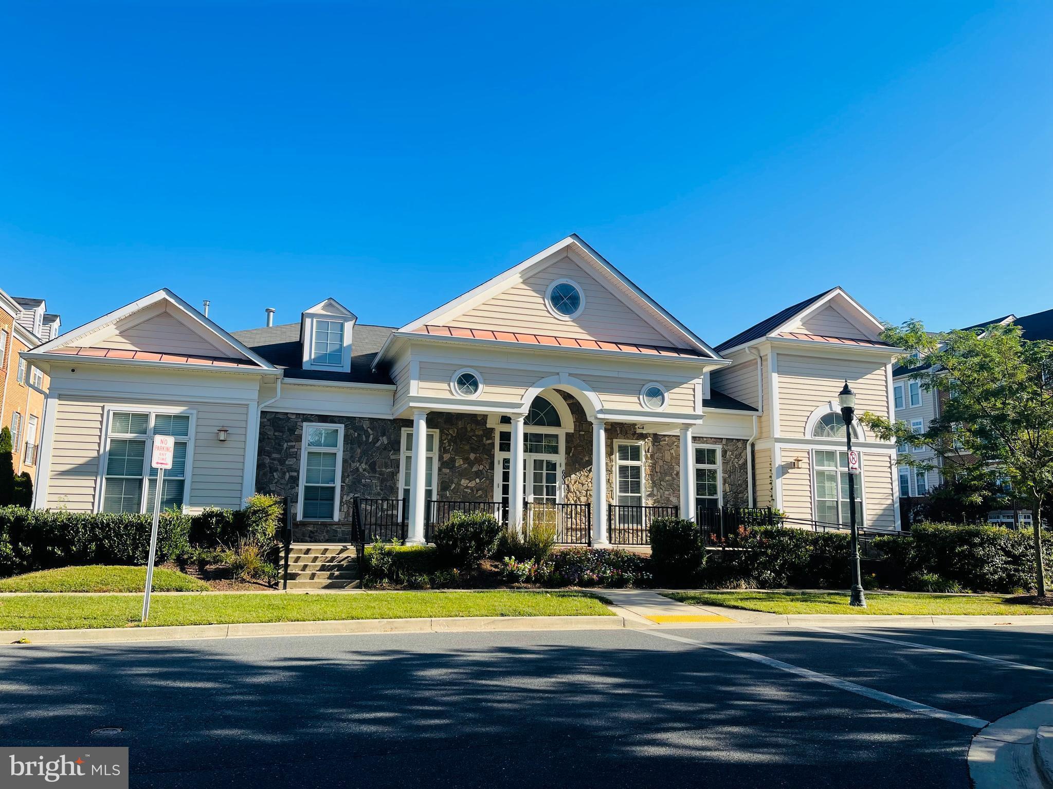 HIDDEN CREEK - Residential