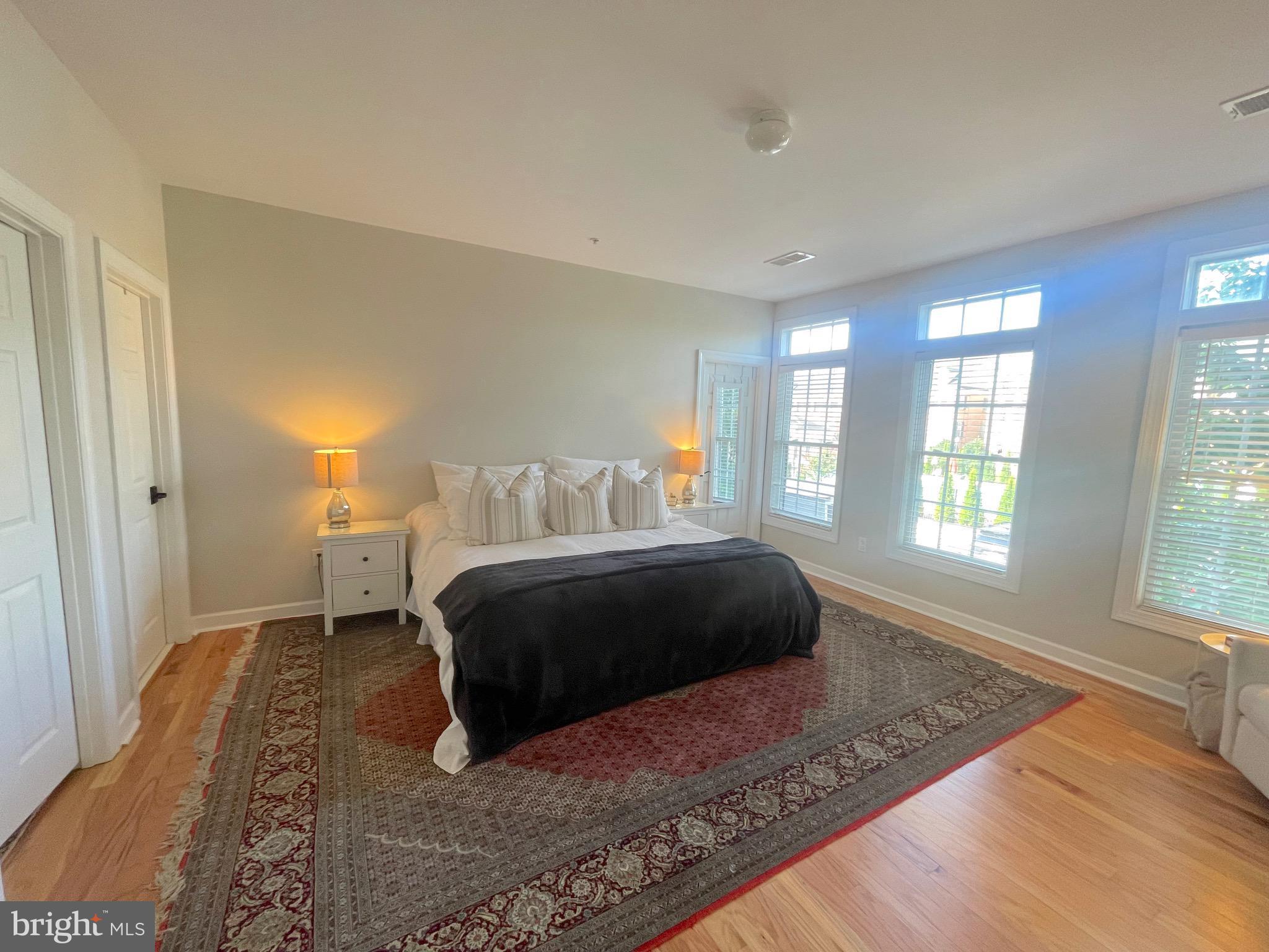 HIDDEN CREEK - Residential