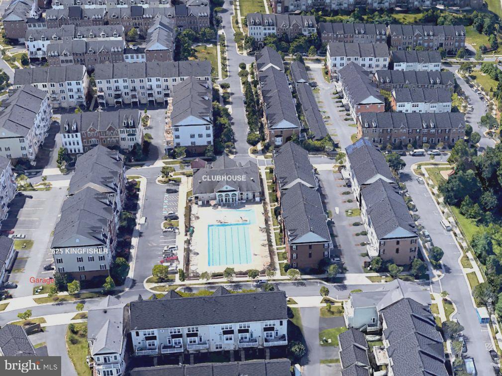 HIDDEN CREEK - Residential