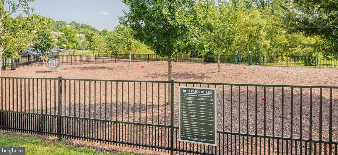 COBBLESTONE SQUARE - Residential Lease