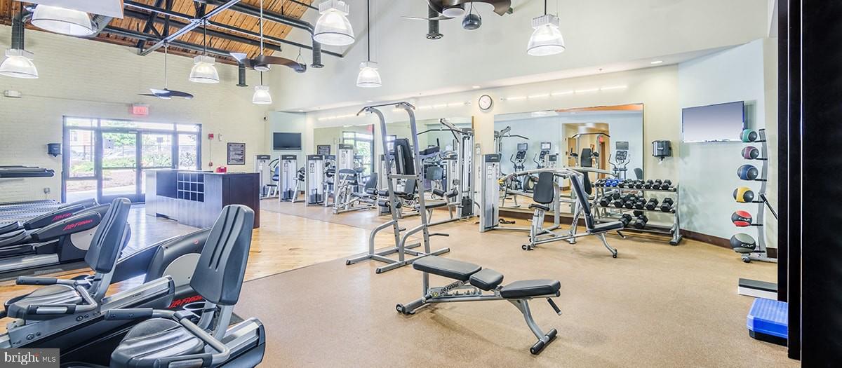 COBBLESTONE SQUARE - Residential Lease