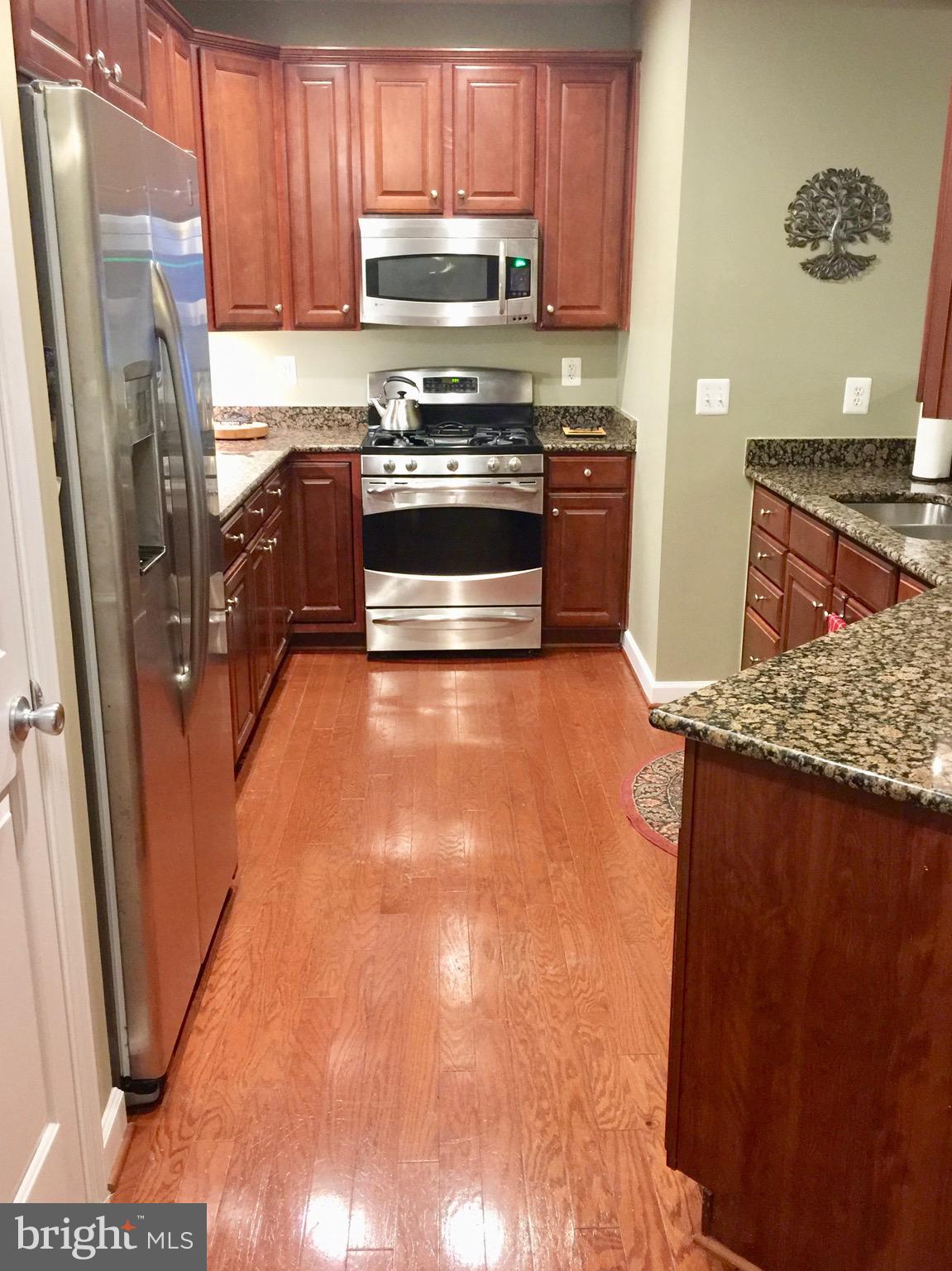 COBBLESTONE SQUARE - Residential Lease