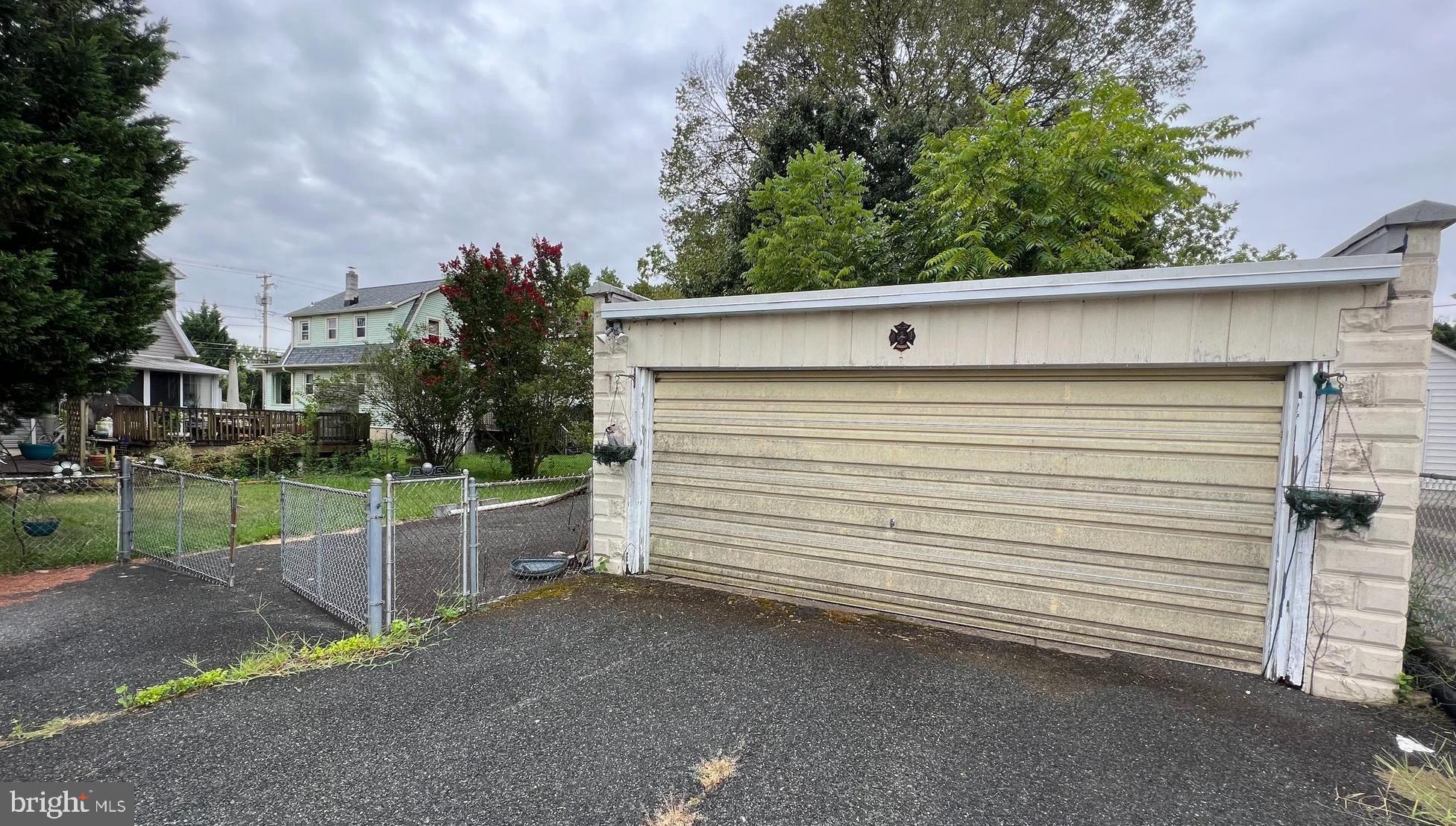 ROSEDALE - Residential