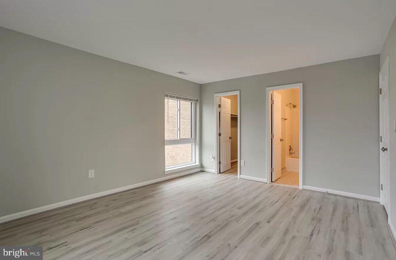 JEFFERSON MEWS - Residential