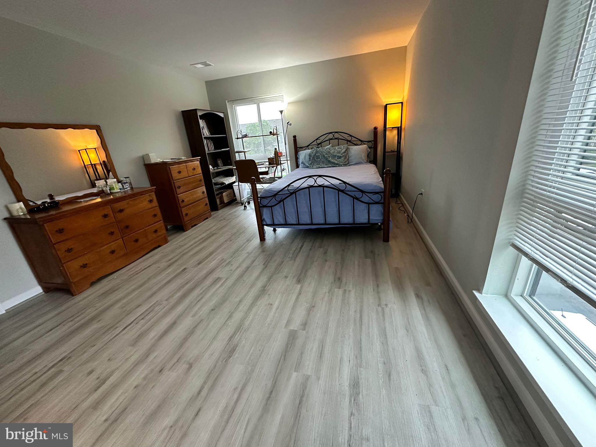 JEFFERSON MEWS - Residential