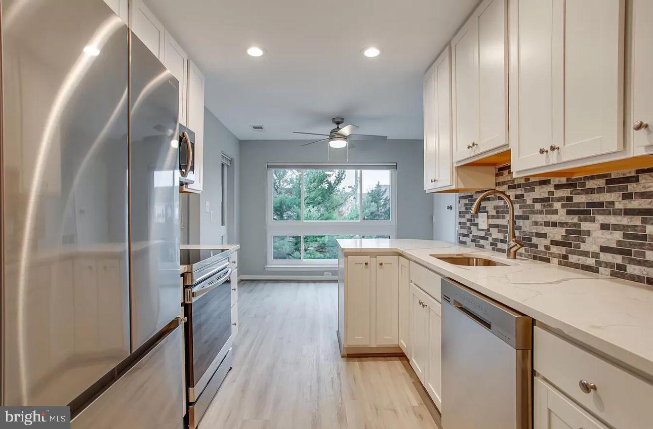 JEFFERSON MEWS - Residential