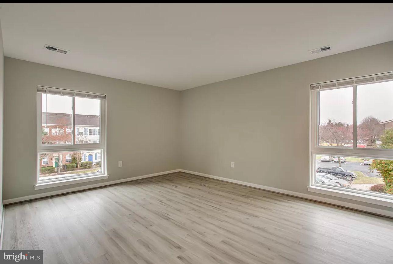 JEFFERSON MEWS - Residential