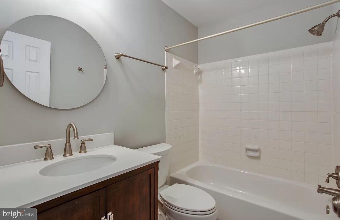 JEFFERSON MEWS - Residential