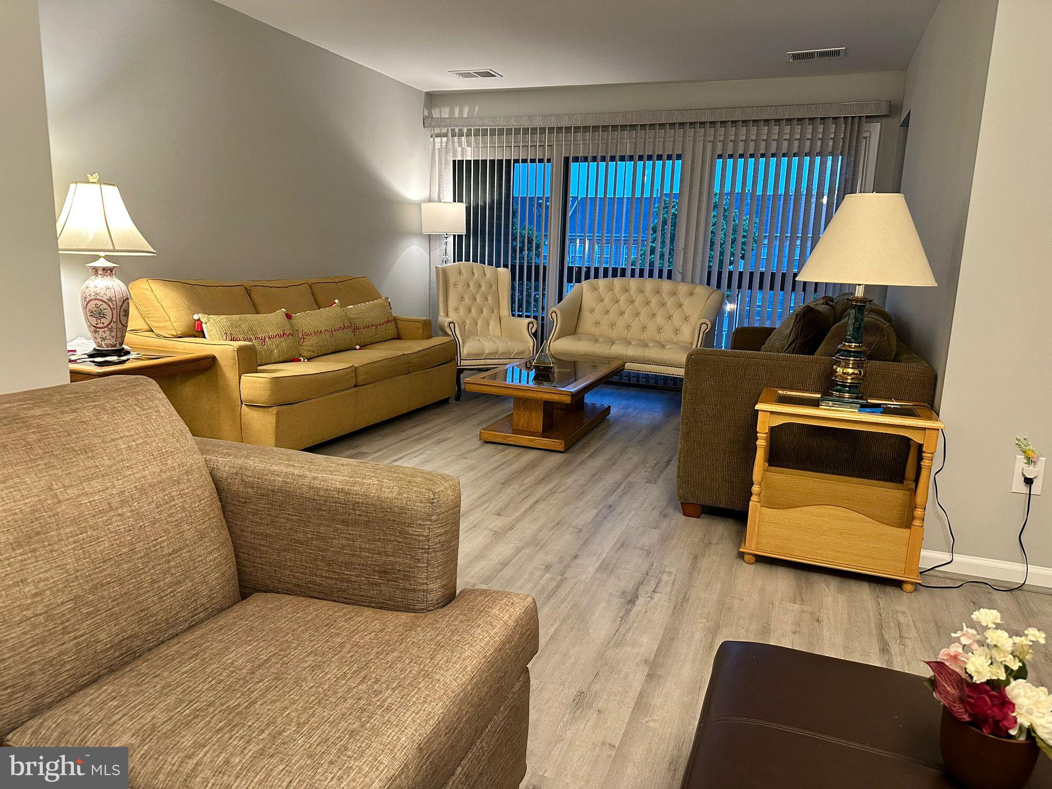 565 FLORIDA AVENUE 201