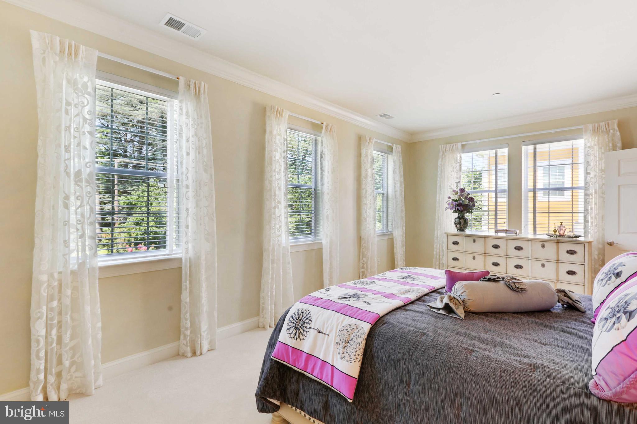 WOODBROOK - Residential