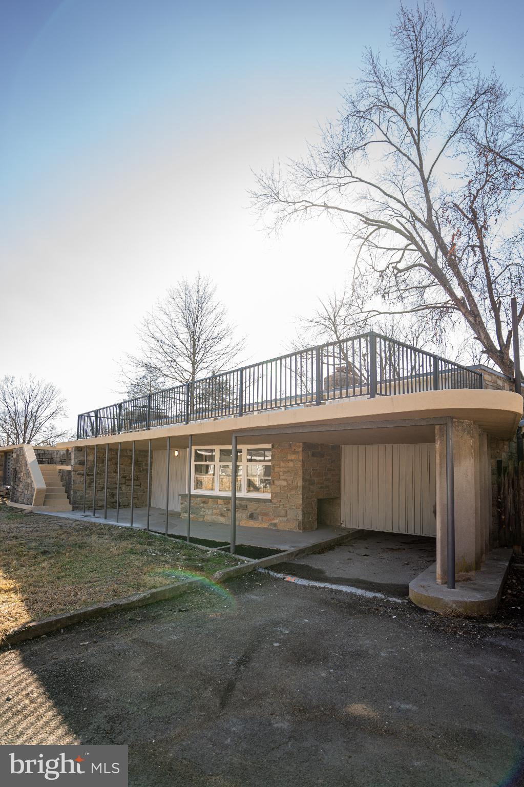 102 E WASHINGTON STREET B