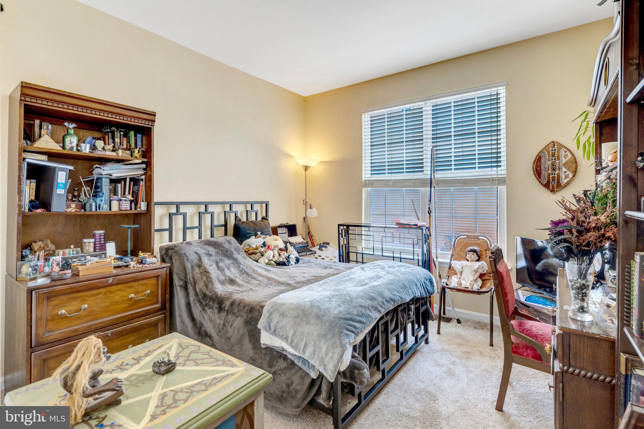 LEE SQUARE - Residential