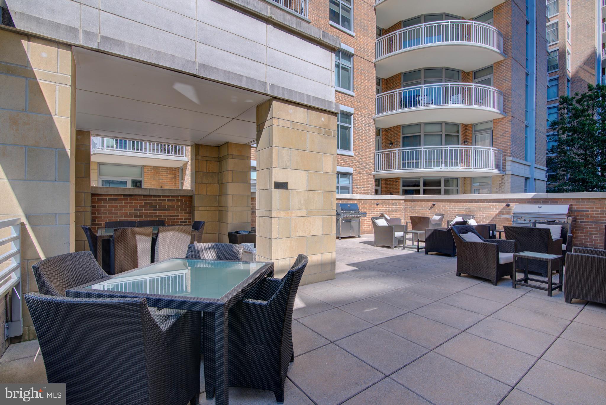 RESTON TOWN CENTER - Residential