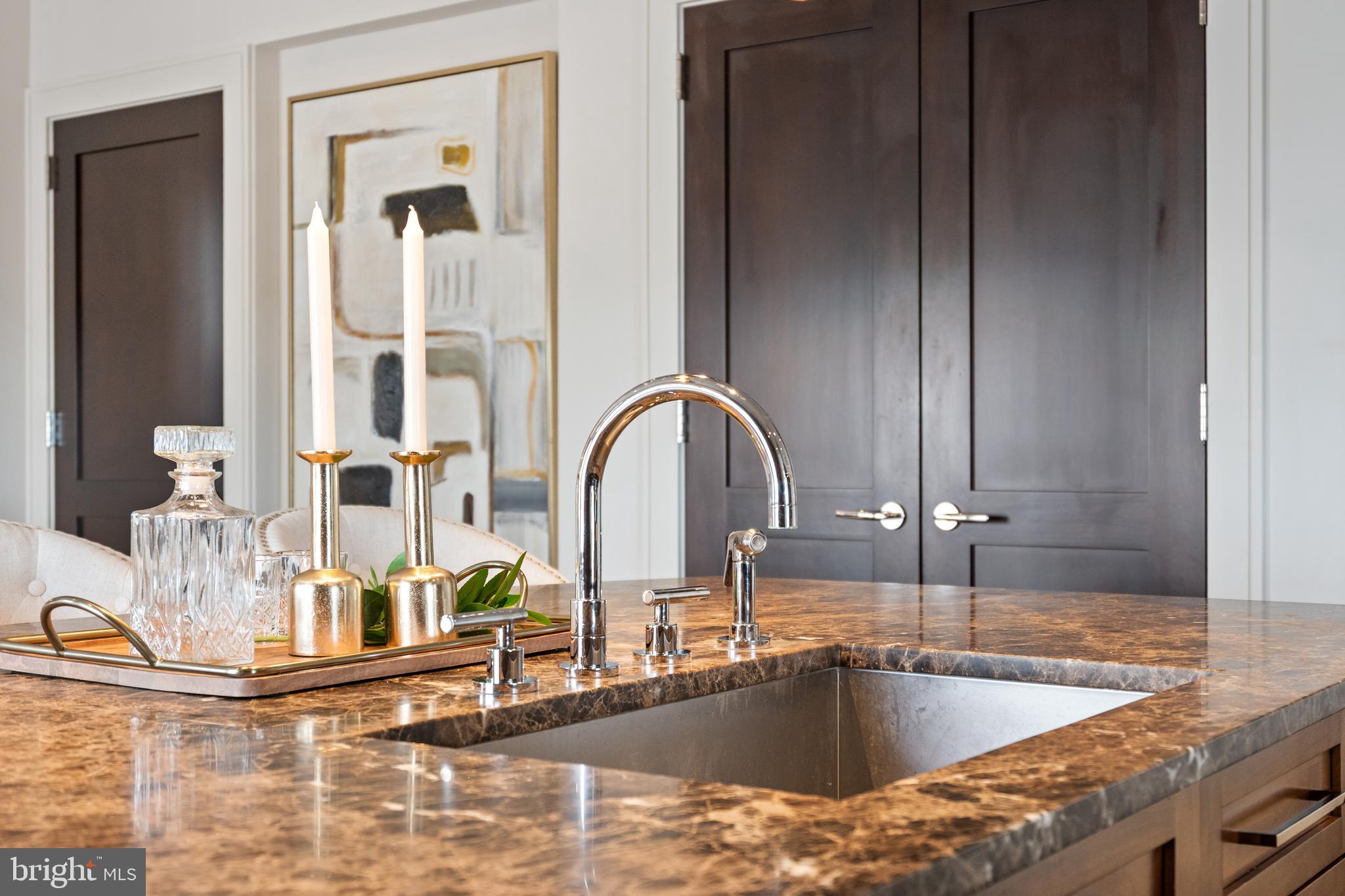 RESTON TOWN CENTER - Residential