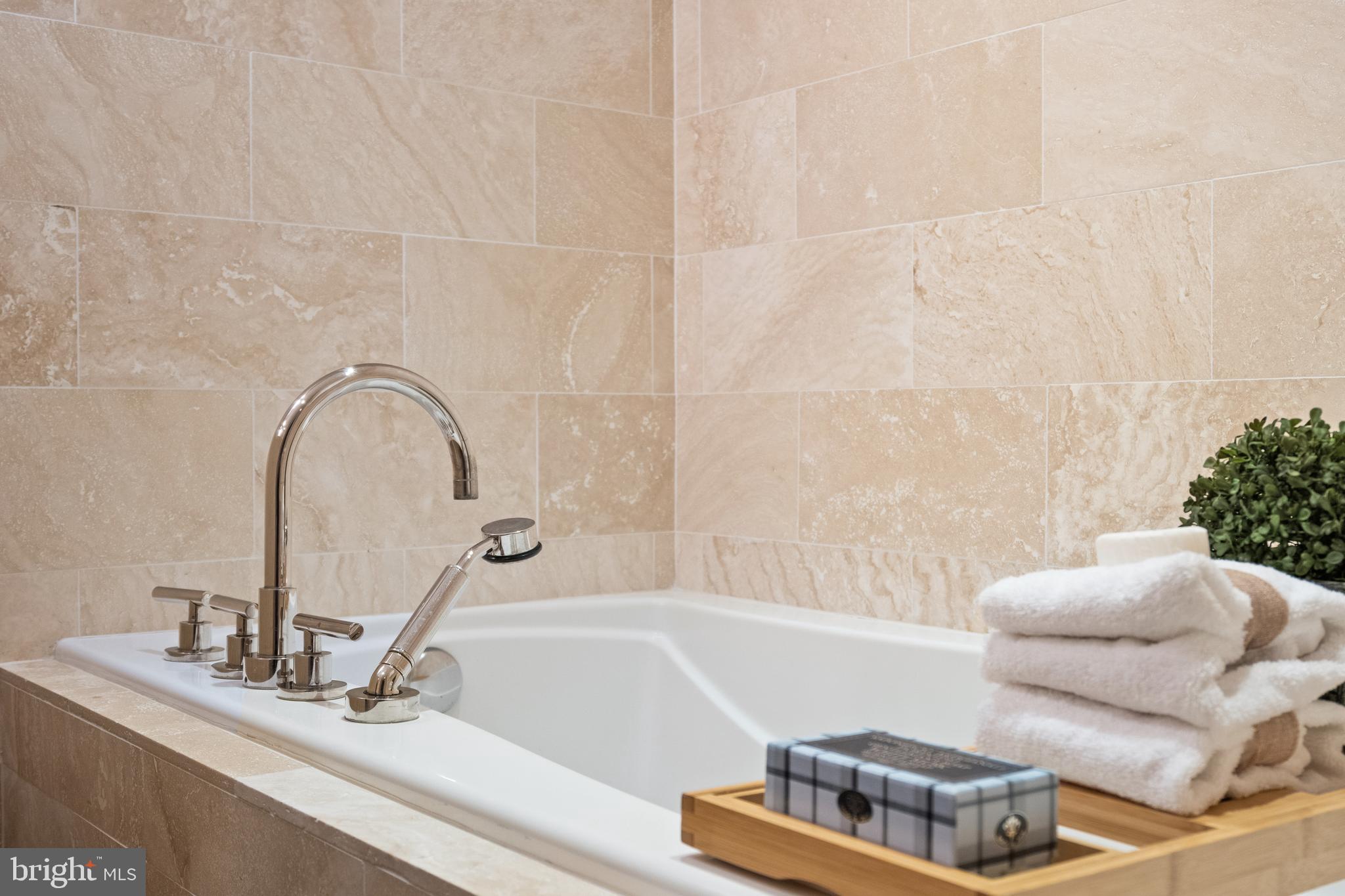 RESTON TOWN CENTER - Residential