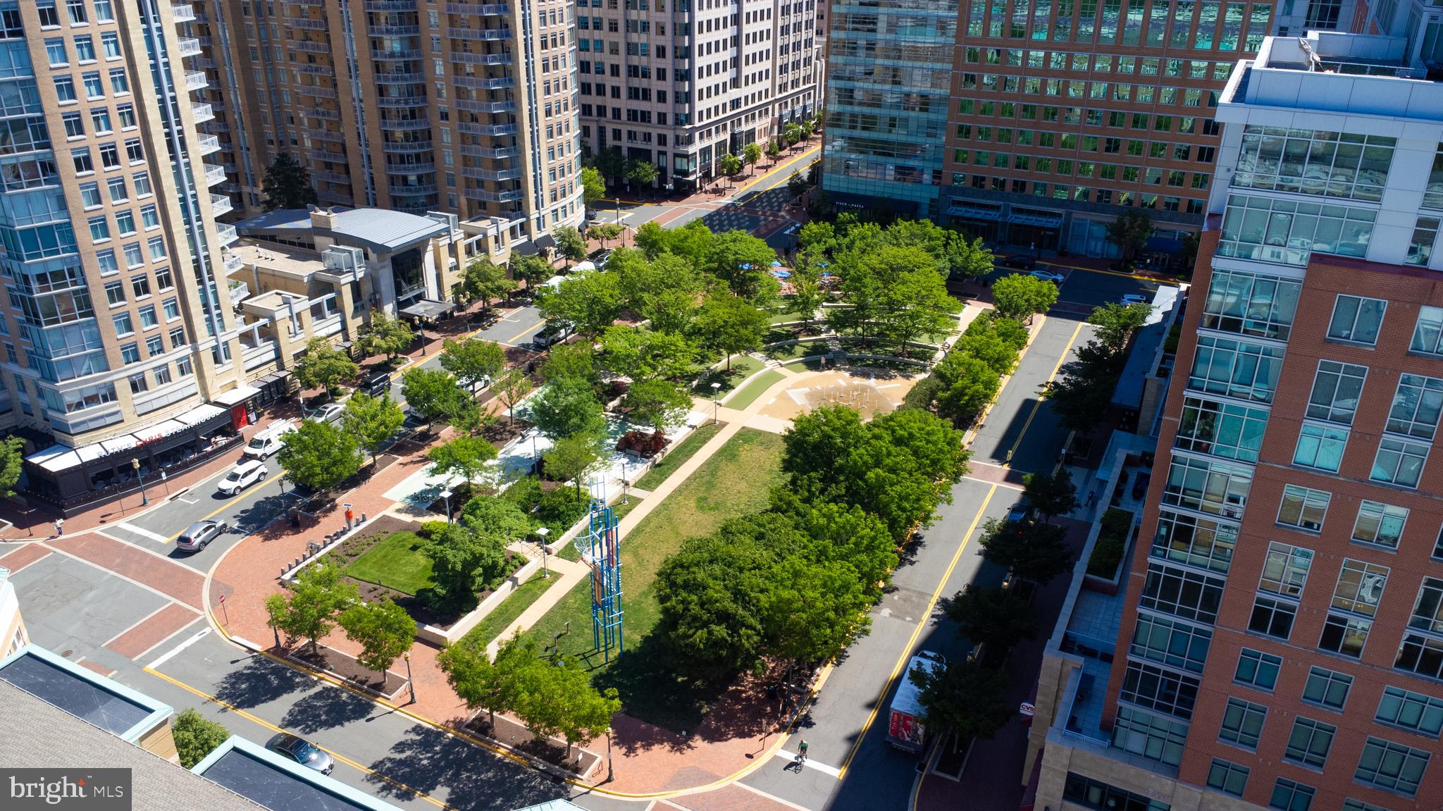 RESTON TOWN CENTER - Residential