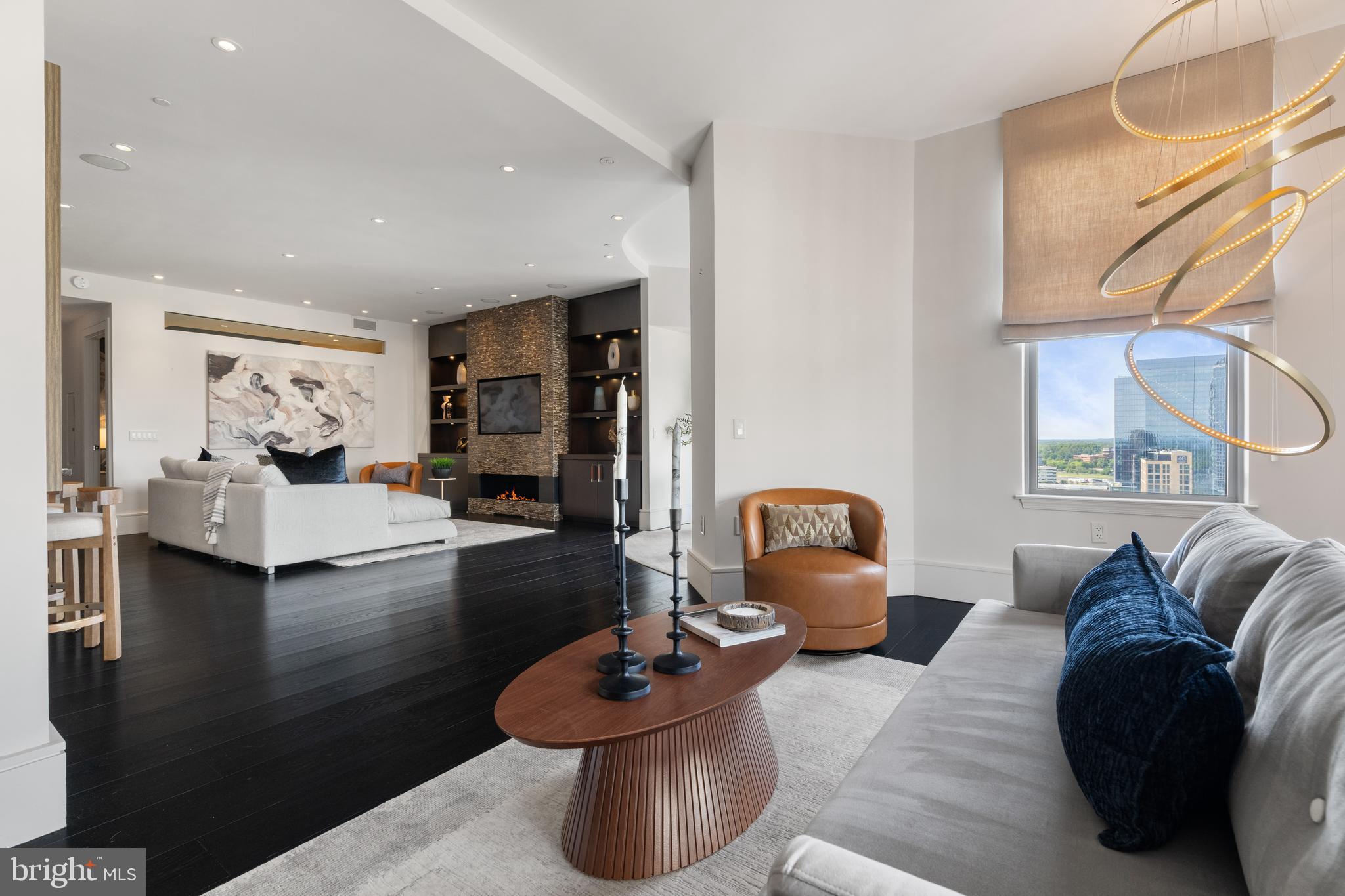 RESTON TOWN CENTER - Residential