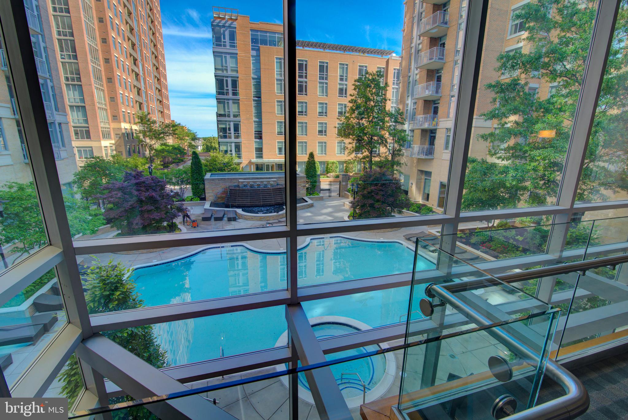 RESTON TOWN CENTER - Residential