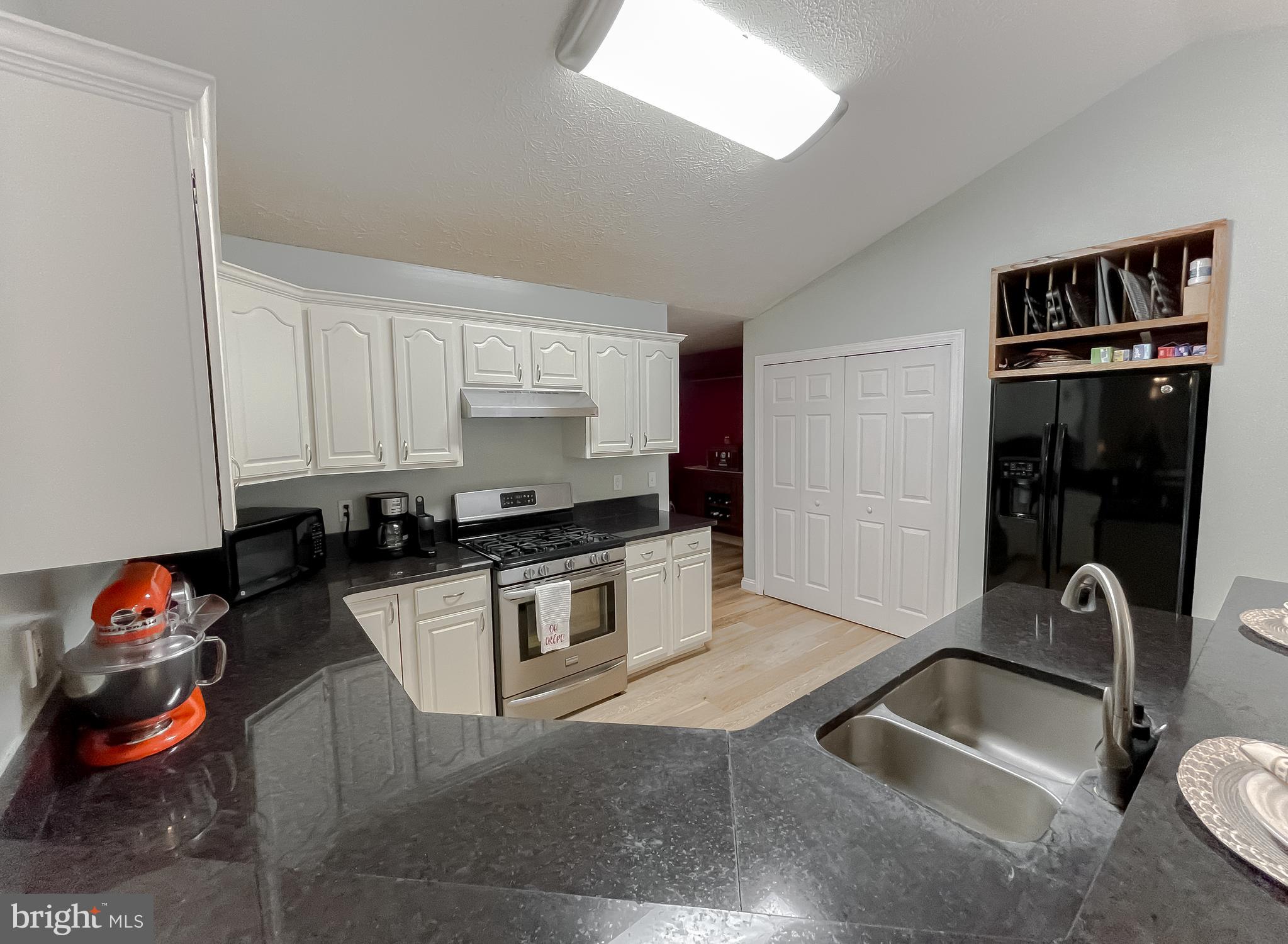 HILTON RIDGE ESTATES - Residential