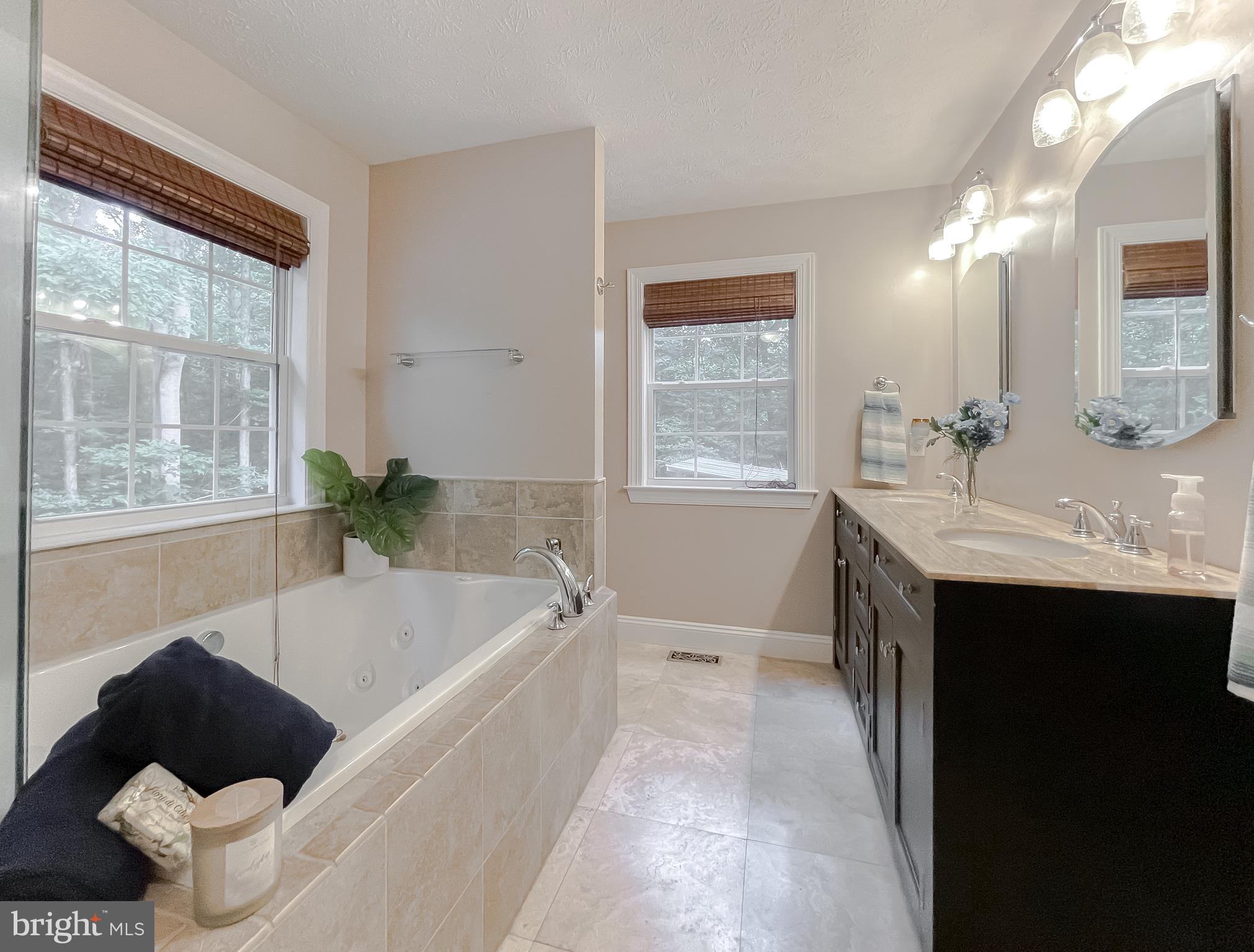 HILTON RIDGE ESTATES - Residential