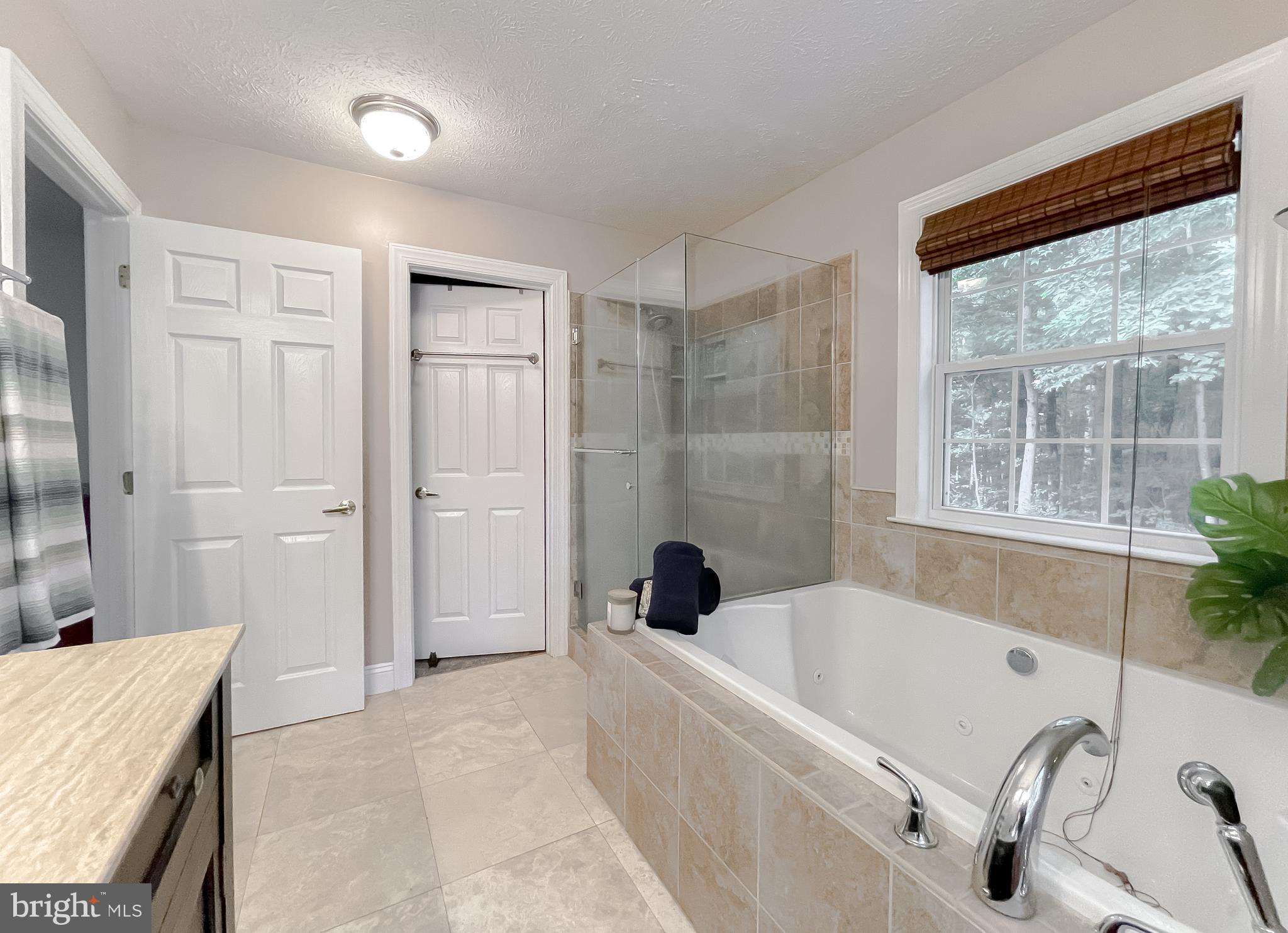 HILTON RIDGE ESTATES - Residential