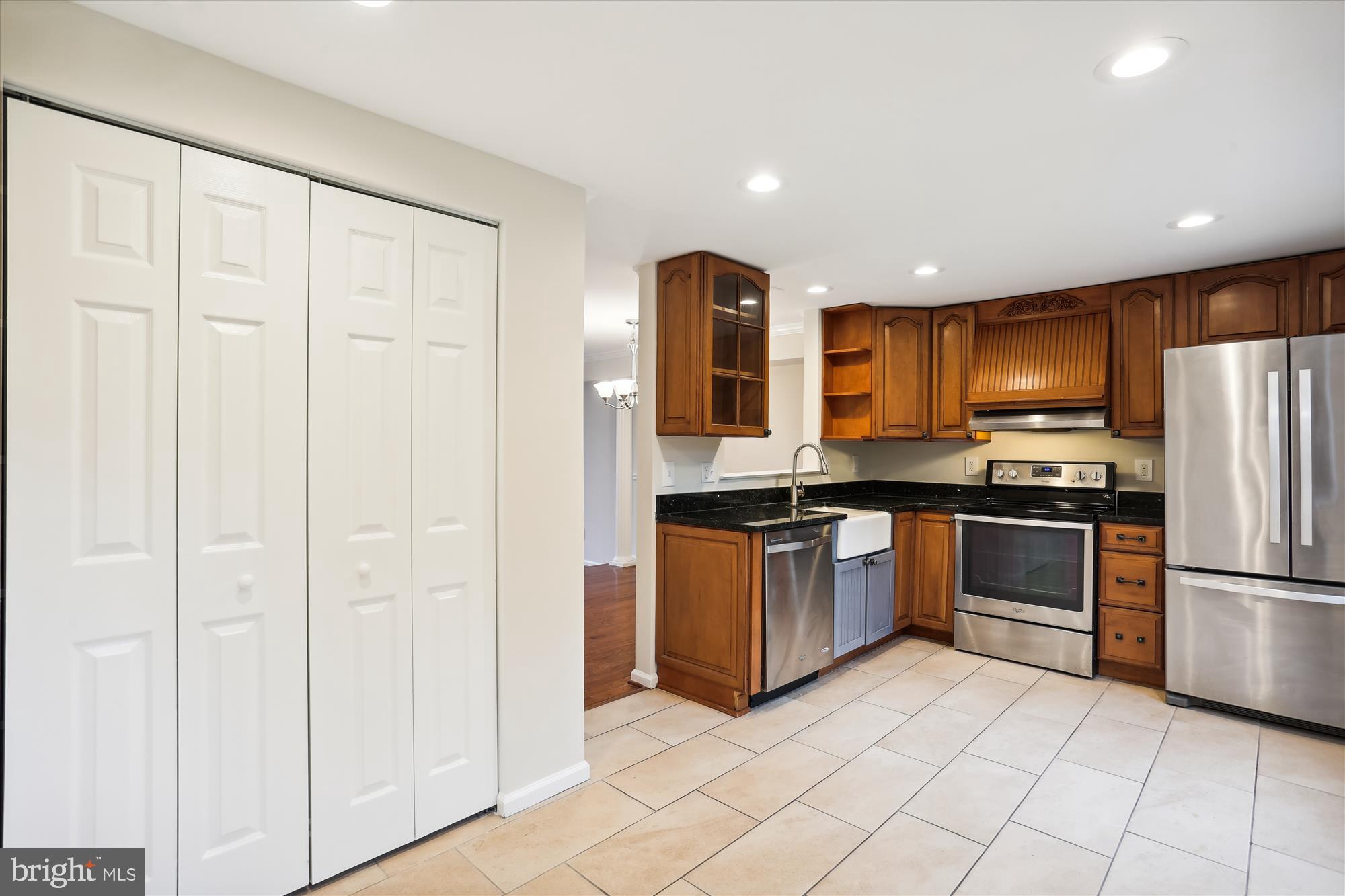 GUNNERS LAKE VILLAGE - Residential