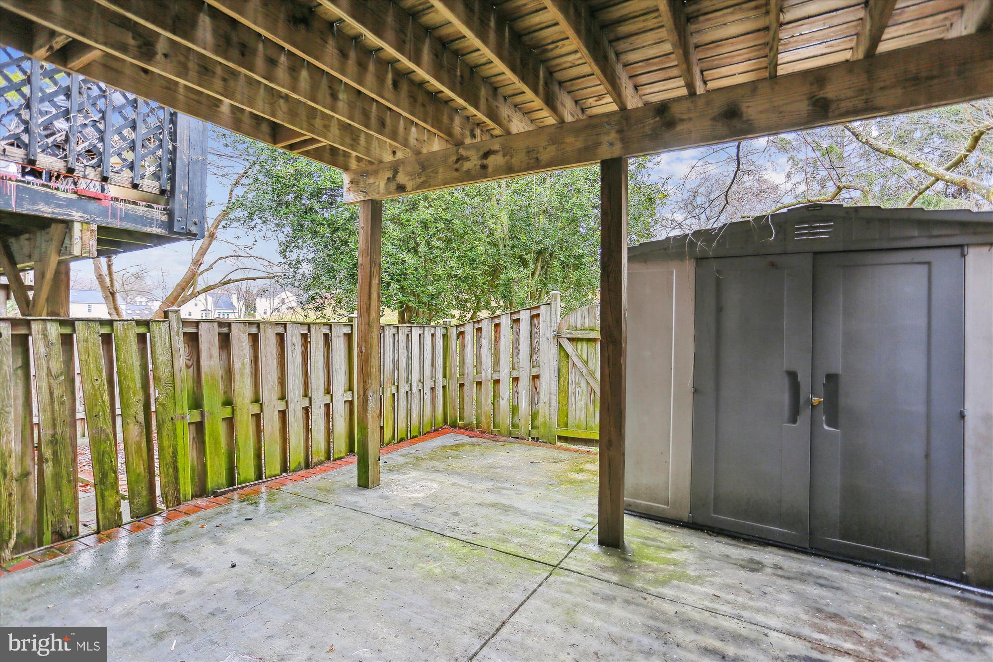 GUNNERS LAKE VILLAGE - Residential