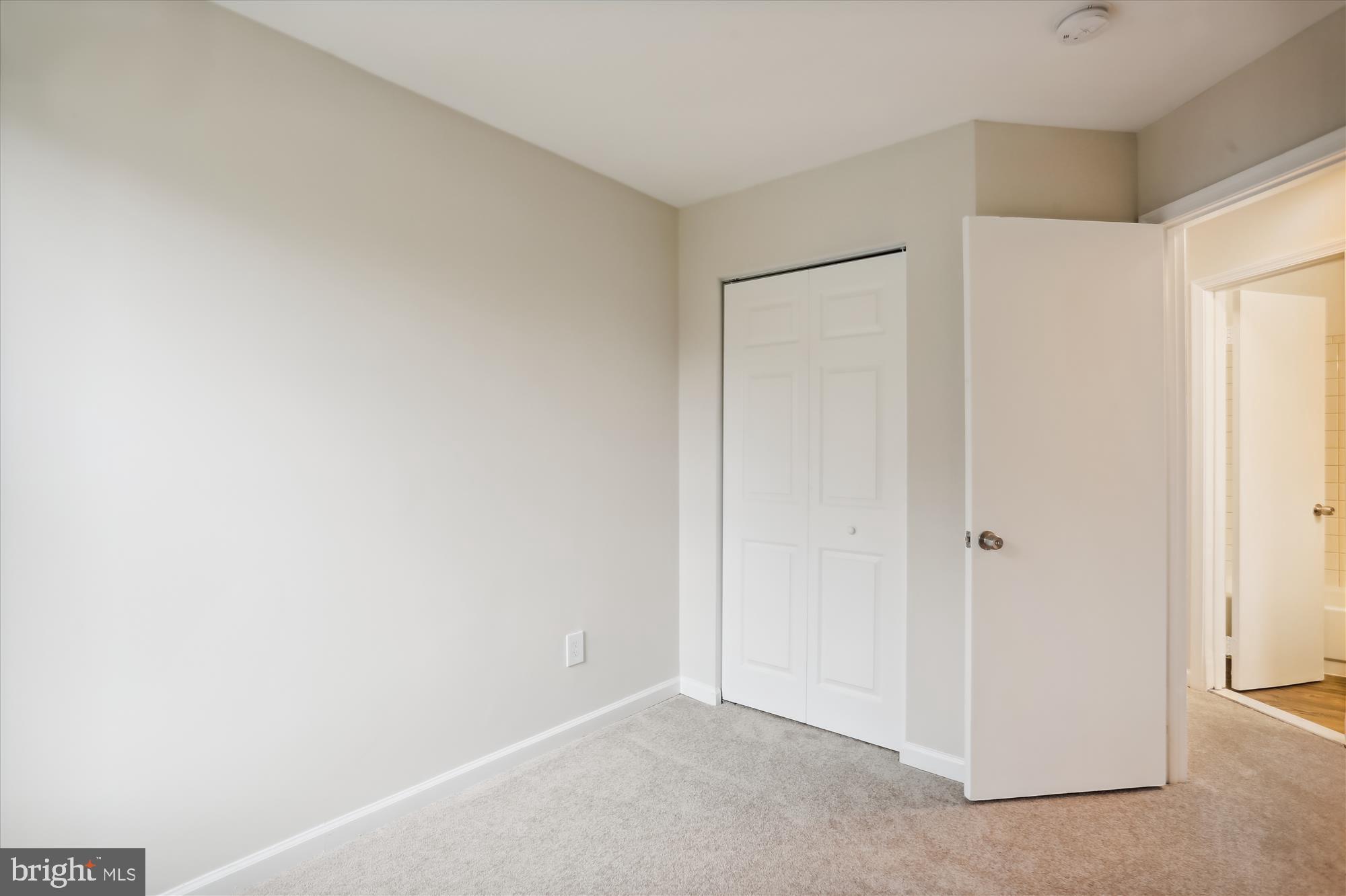 GUNNERS LAKE VILLAGE - Residential