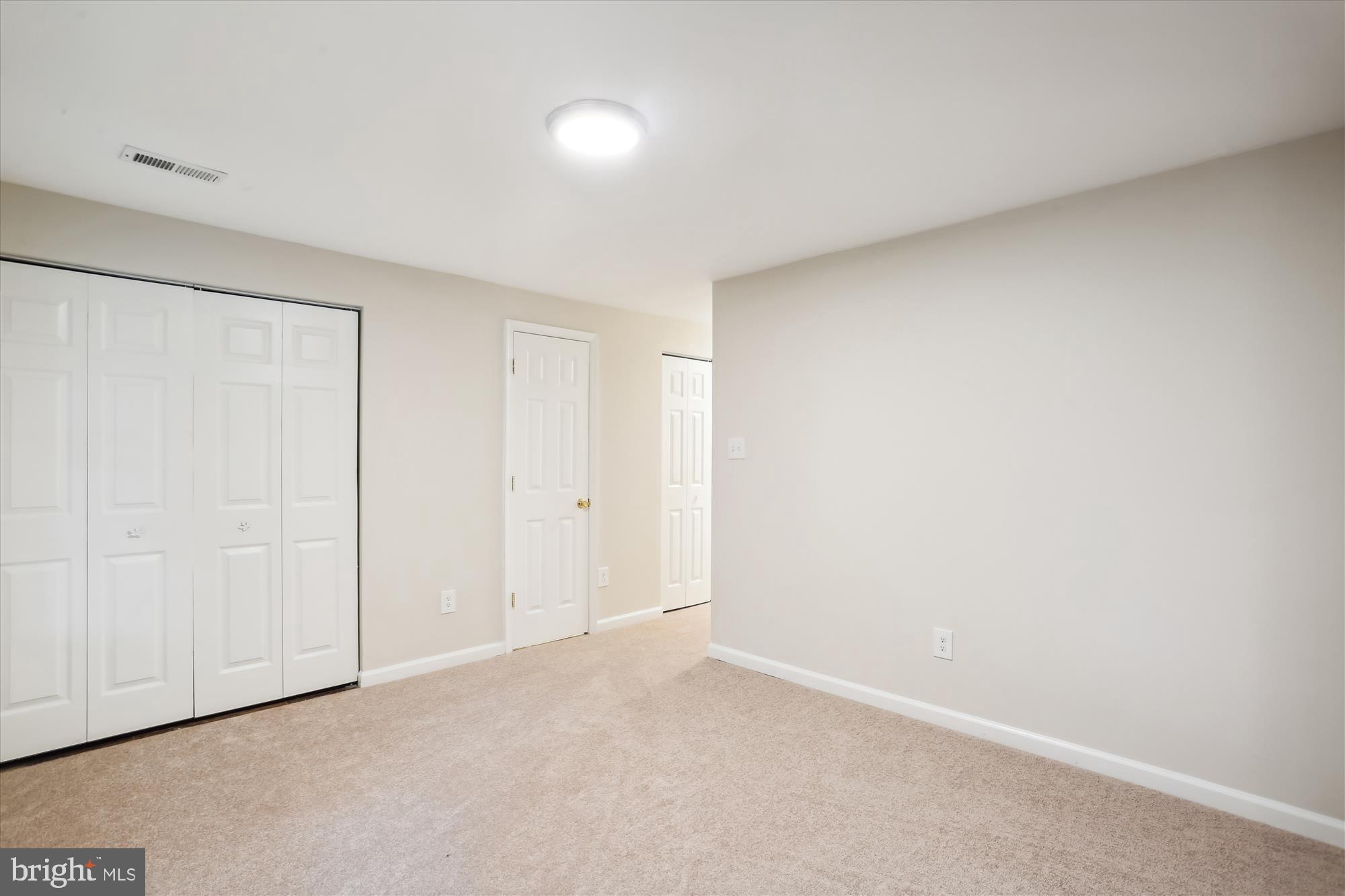 GUNNERS LAKE VILLAGE - Residential