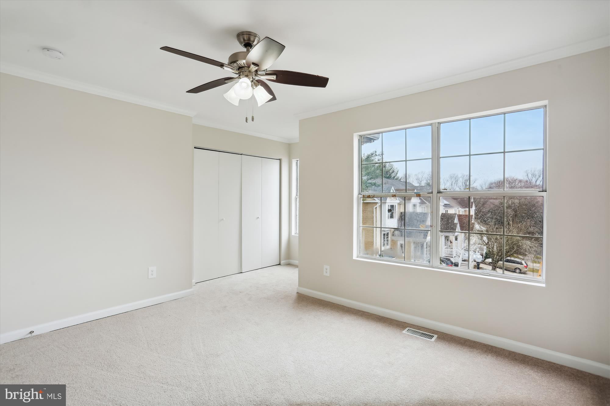 GUNNERS LAKE VILLAGE - Residential