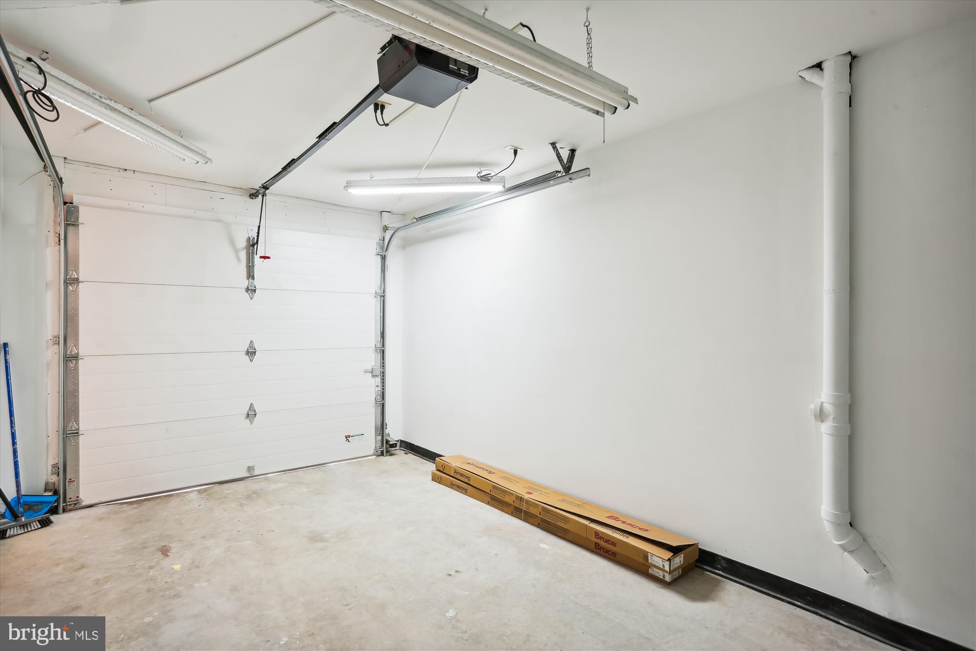 GUNNERS LAKE VILLAGE - Residential