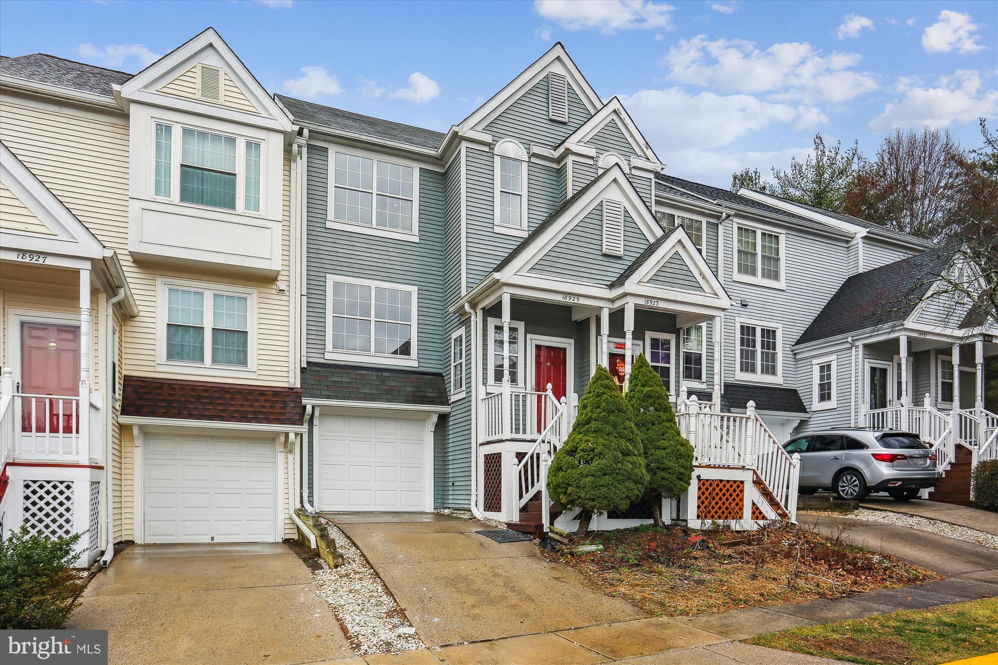 GUNNERS LAKE VILLAGE - Residential