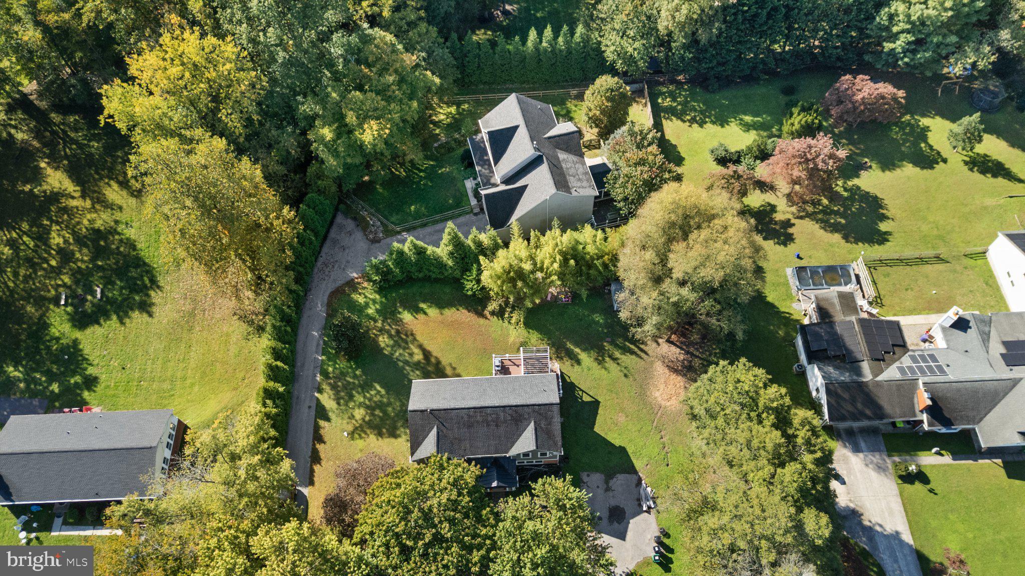 10803 HUNTING LANE